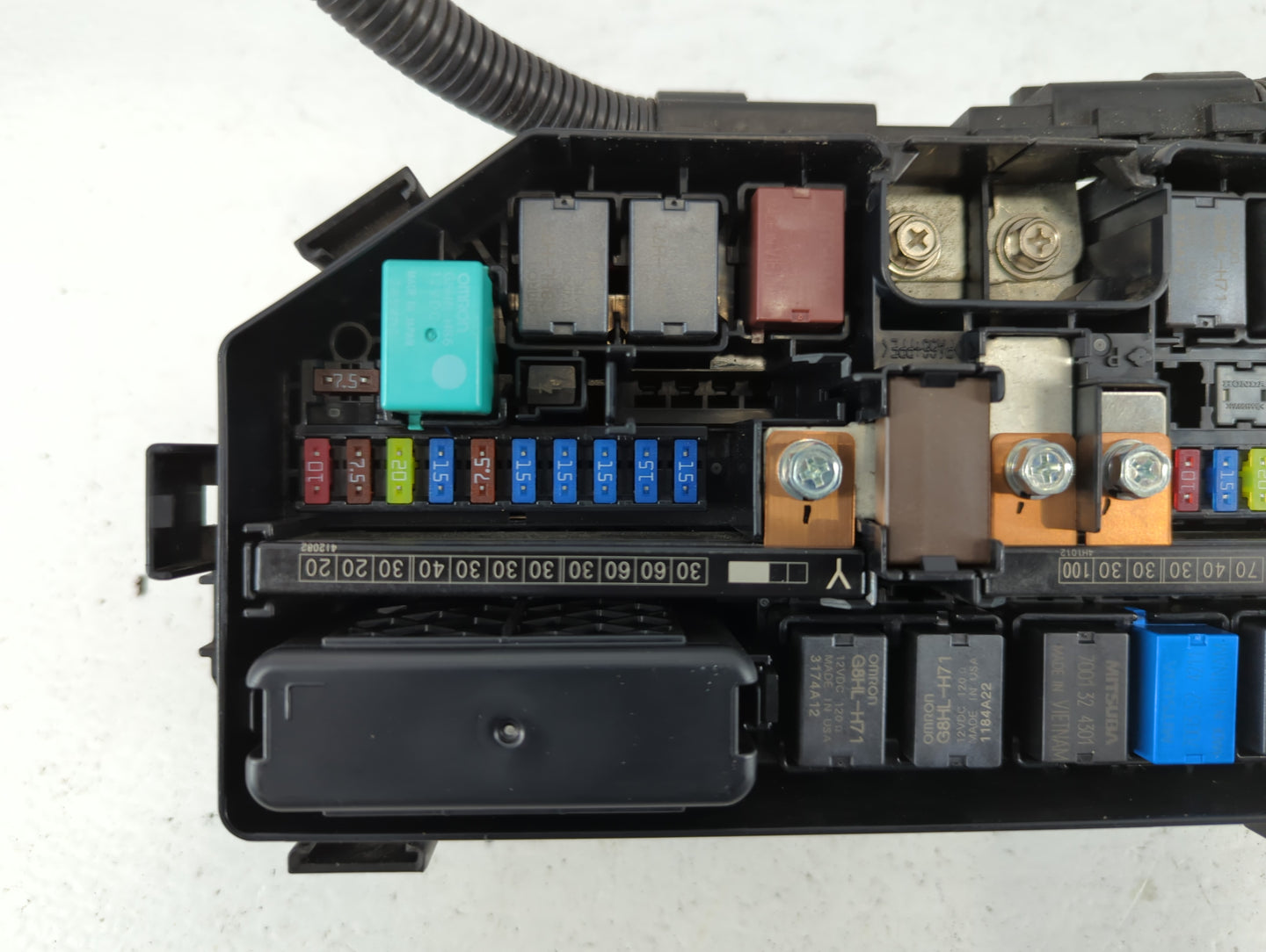 2013-2015 Honda Civic Fusebox Fuse Box Panel Relay Module P/N:091R200HX2 TR2 A011 A0 Fits Fits 2013 2014 2015 OEM Used Auto Parts - Oemusedautoparts1.com