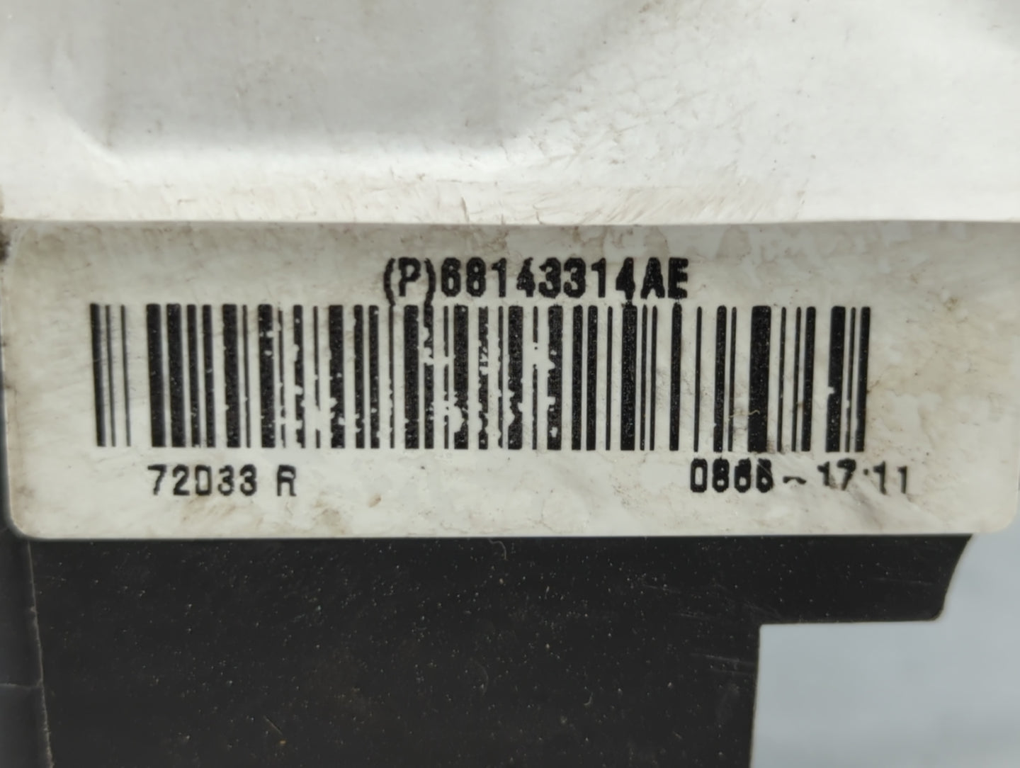2015-2022 Nissan Pathfinder Fusebox Fuse Box Panel Relay Module P/N:68143314AE Fits Fits 2015 2016 2017 2018 2019 2020 2022 OEM Used Auto Parts - Oemusedautoparts1.com