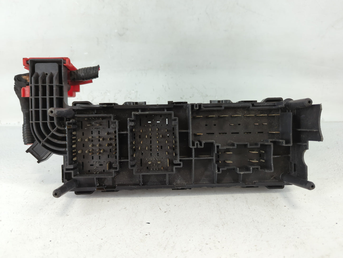 2015-2022 Nissan Pathfinder Fusebox Fuse Box Panel Relay Module P/N:68143314AE Fits Fits 2015 2016 2017 2018 2019 2020 2022 OEM Used Auto Parts - Oemusedautoparts1.com
