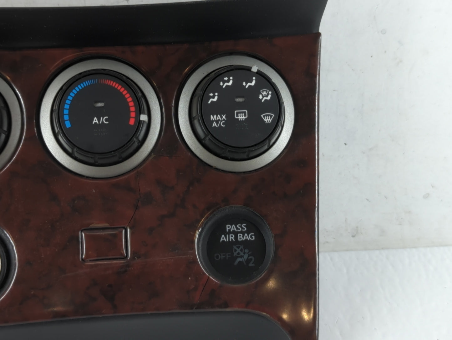 2011-2015 Nissan Rogue Climate Control Module Temperature AC/Heater Replacement P/N:27500 1VL0C Fits Fits 2011 2012 2013 2014 2015 OEM Used Auto Parts - Oemusedautoparts1.com