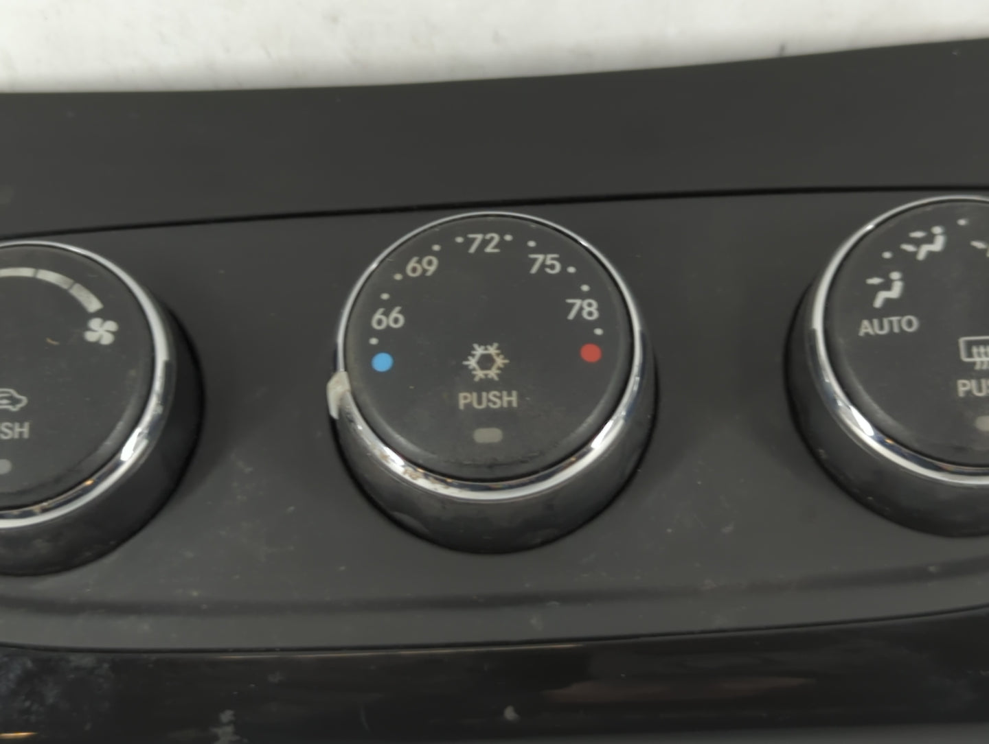 2011-2014 Chrysler 200 Climate Control Module Temperature AC/Heater Replacement P/N:P55111888AI Fits OEM Used Auto Parts - Oemusedautoparts1.com