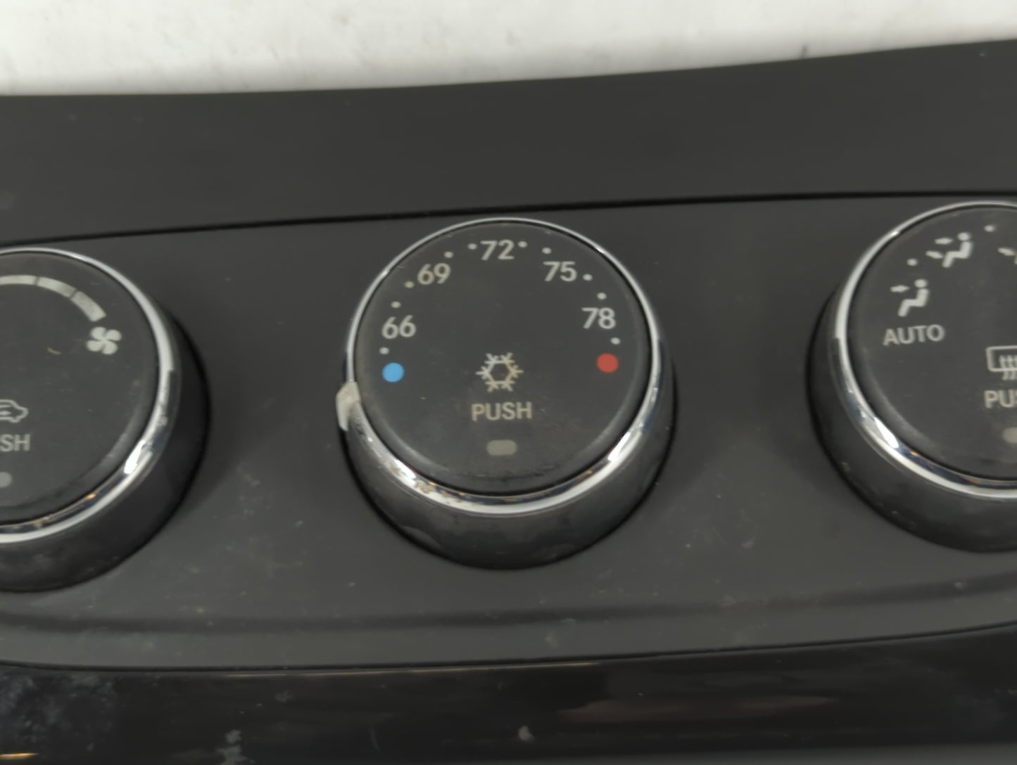 2011-2014 Chrysler 200 Climate Control Module Temperature AC/Heater Replacement P/N:P55111888AI Fits OEM Used Auto Parts - Oemusedautoparts1.com