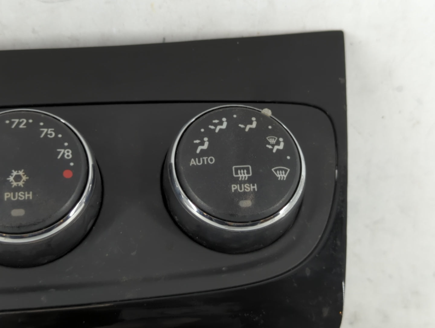2011-2014 Chrysler 200 Climate Control Module Temperature AC/Heater Replacement P/N:P55111888AI Fits OEM Used Auto Parts - Oemusedautoparts1.com