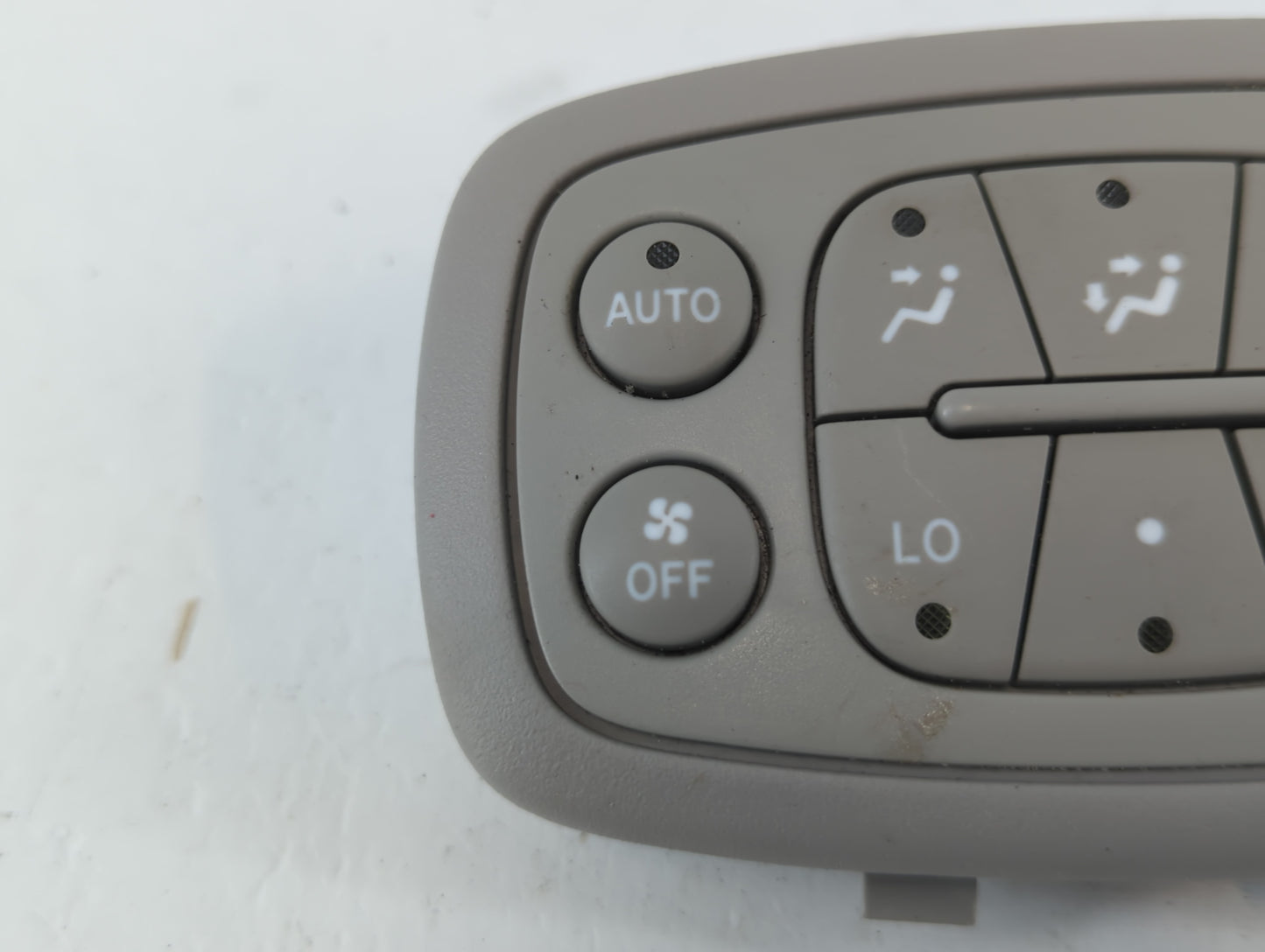 2004-2010 Toyota Sienna Climate Control Module Temperature AC/Heater Replacement P/N:VK9215 Fits OEM Used Auto Parts - Oemusedautoparts1.com