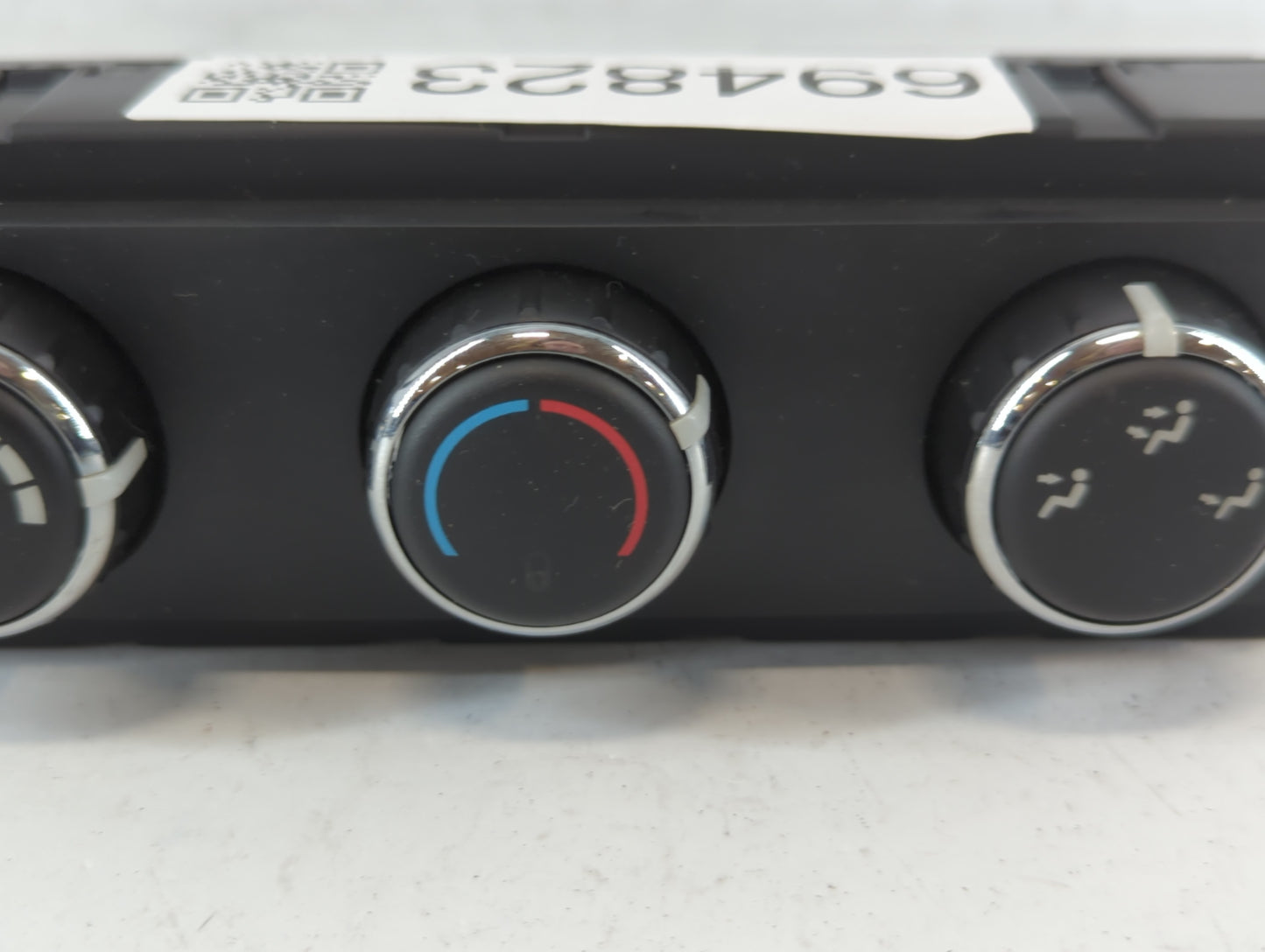 2005-2007 Ford F-350 Super Duty Climate Control Module Temperature AC/Heater Replacement P/N:1107010057191 55111313AB Fits OEM Used Auto Parts - Oemusedautoparts1.com