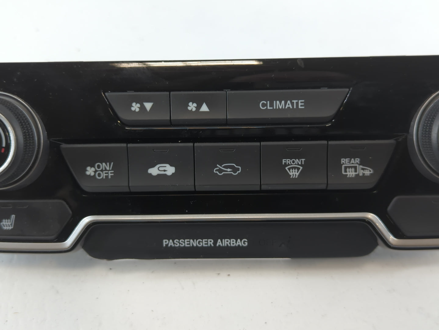 2017-2022 Honda Cr-V Climate Control Module Temperature AC/Heater Replacement P/N:07818013619 NH900L Fits OEM Used Auto Parts - Oemusedautoparts1.com