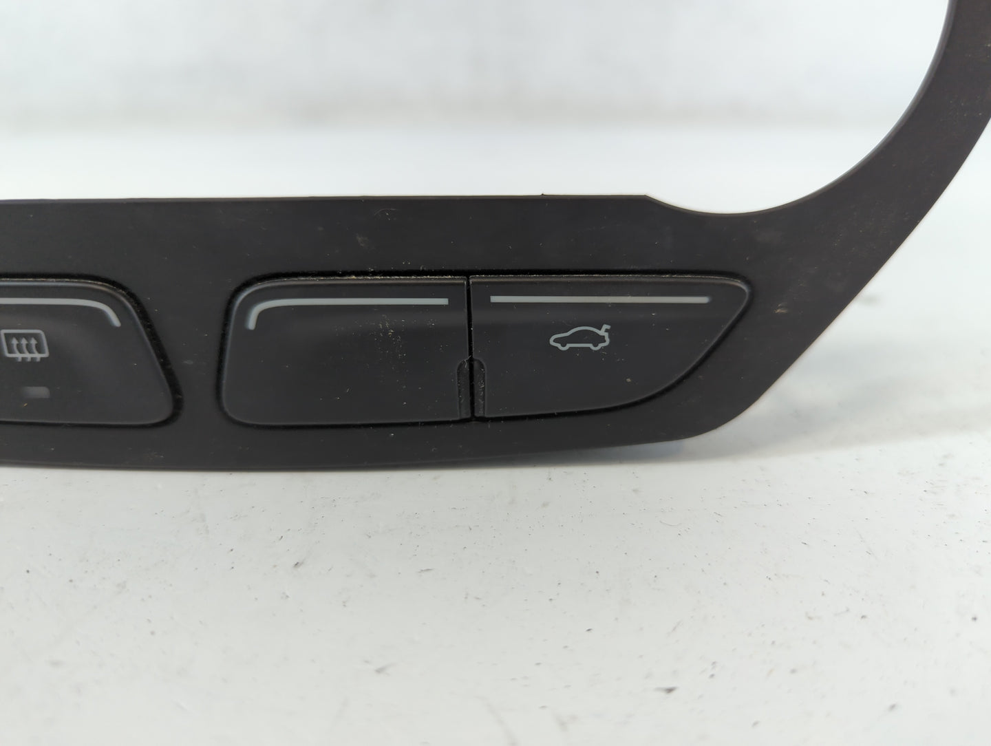 2013-2016 Ford Escape Climate Control Module Temperature AC/Heater Replacement P/N:CJ54-18522-BE Fits Fits 2013 2014 2015 2016 OEM Used Auto Parts - Oemusedautoparts1.com