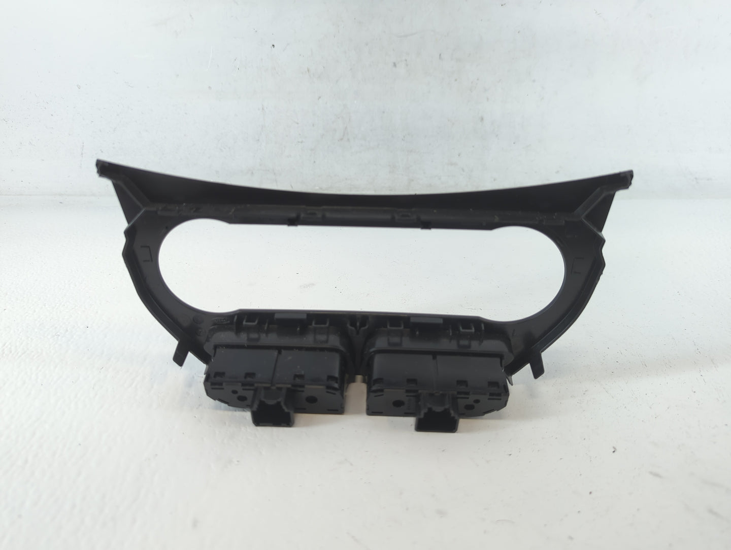 2013-2016 Ford Escape Climate Control Module Temperature AC/Heater Replacement P/N:CJ54-18522-BE Fits Fits 2013 2014 2015 2016 OEM Used Auto Parts - Oemusedautoparts1.com