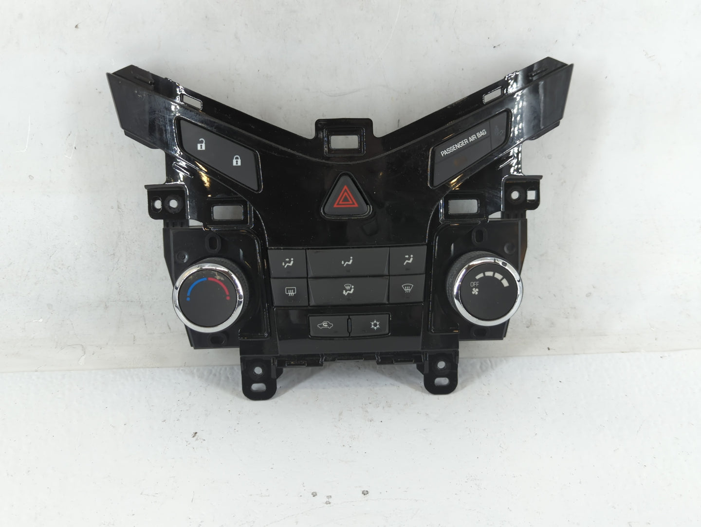 2011-2012 Chevrolet Cruze Climate Control Module Temperature AC/Heater Replacement P/N:95017054 Fits Fits 2011 2012 OEM Used Auto Parts - Oemusedautoparts1.com