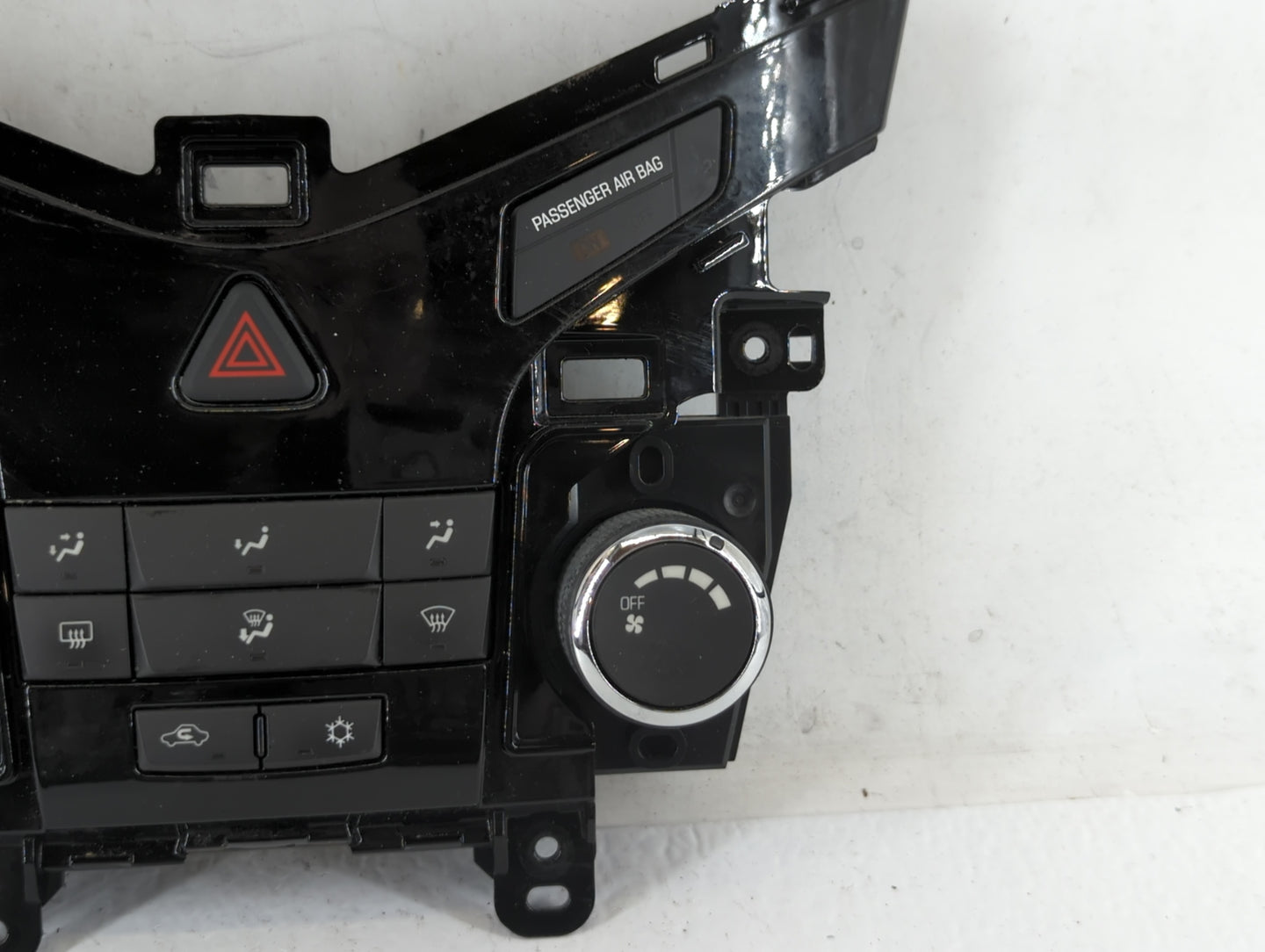 2011-2012 Chevrolet Cruze Climate Control Module Temperature AC/Heater Replacement P/N:95017054 Fits Fits 2011 2012 OEM Used Auto Parts - Oemusedautoparts1.com