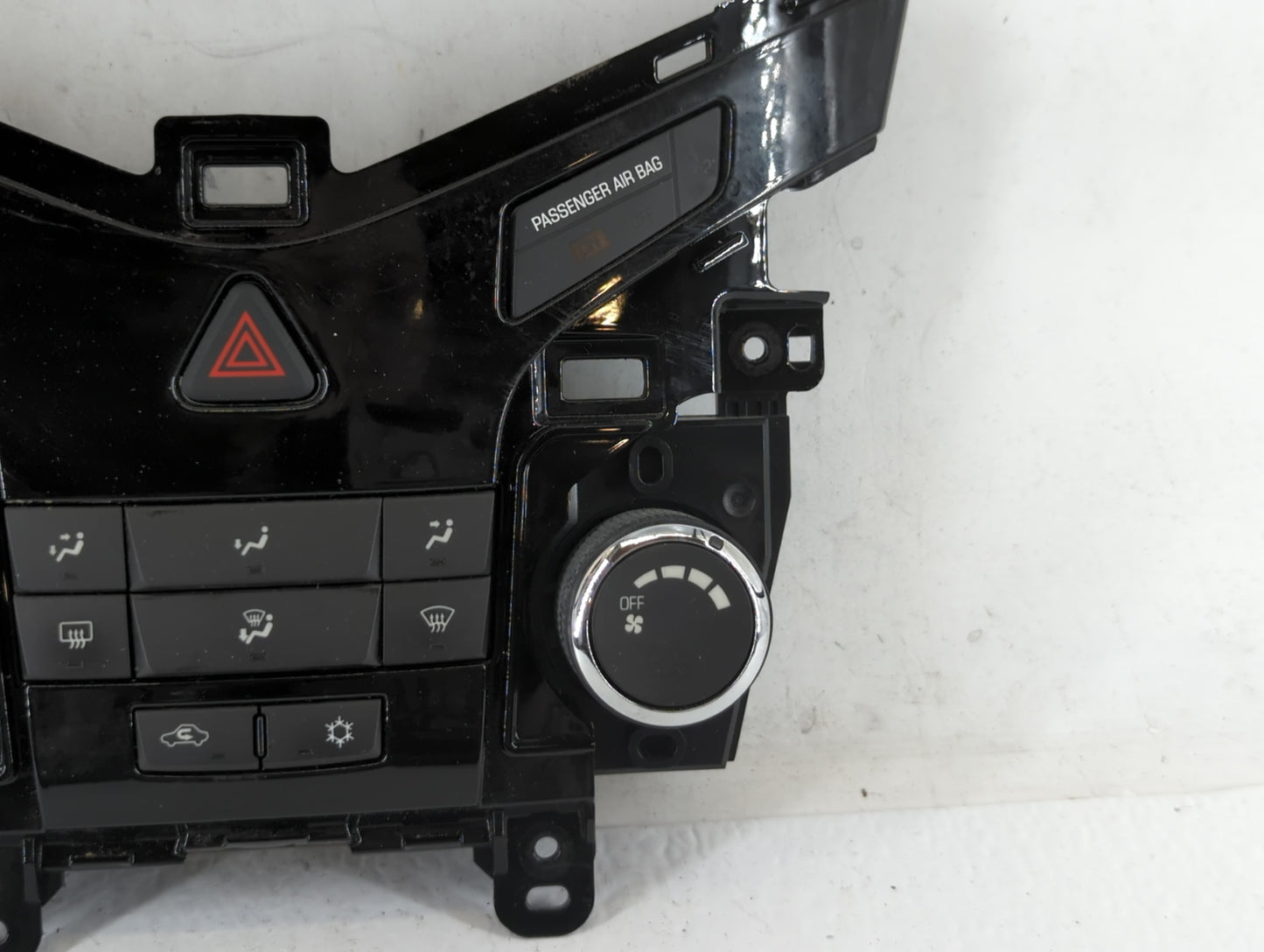 2011-2012 Chevrolet Cruze Climate Control Module Temperature AC/Heater Replacement P/N:95017054 Fits Fits 2011 2012 OEM Used Auto Parts - Oemusedautoparts1.com