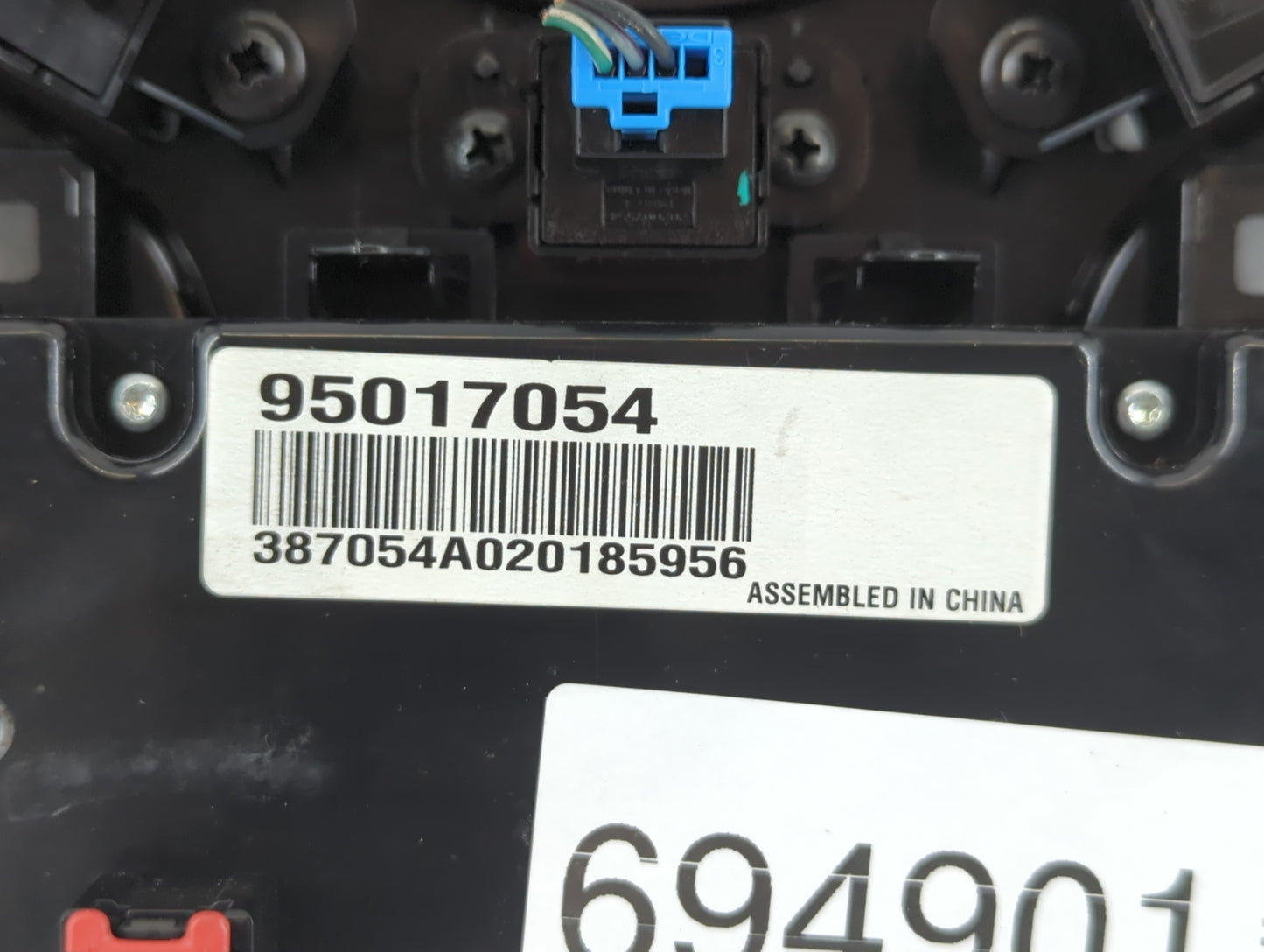 2011-2012 Chevrolet Cruze Climate Control Module Temperature AC/Heater Replacement P/N:95017054 Fits Fits 2011 2012 OEM Used Auto Parts - Oemusedautoparts1.com