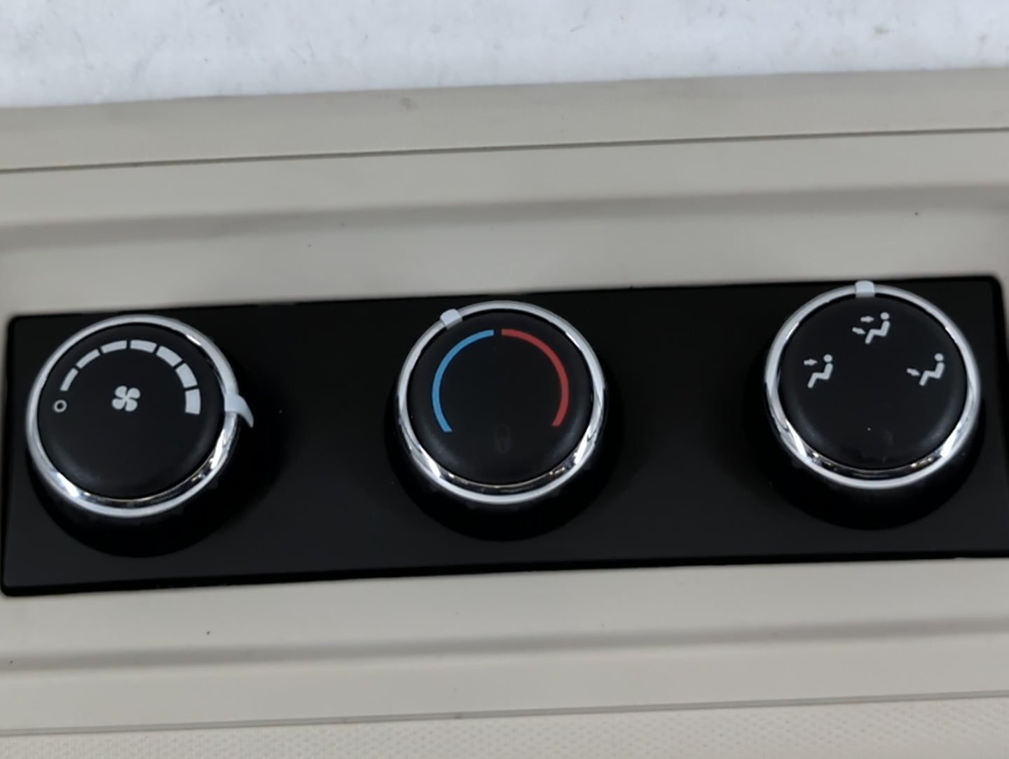 2016 Dodge Caravan Climate Control Module Temperature AC/Heater Replacement P/N:55111312AC Fits OEM Used Auto Parts - Oemusedautoparts1.com