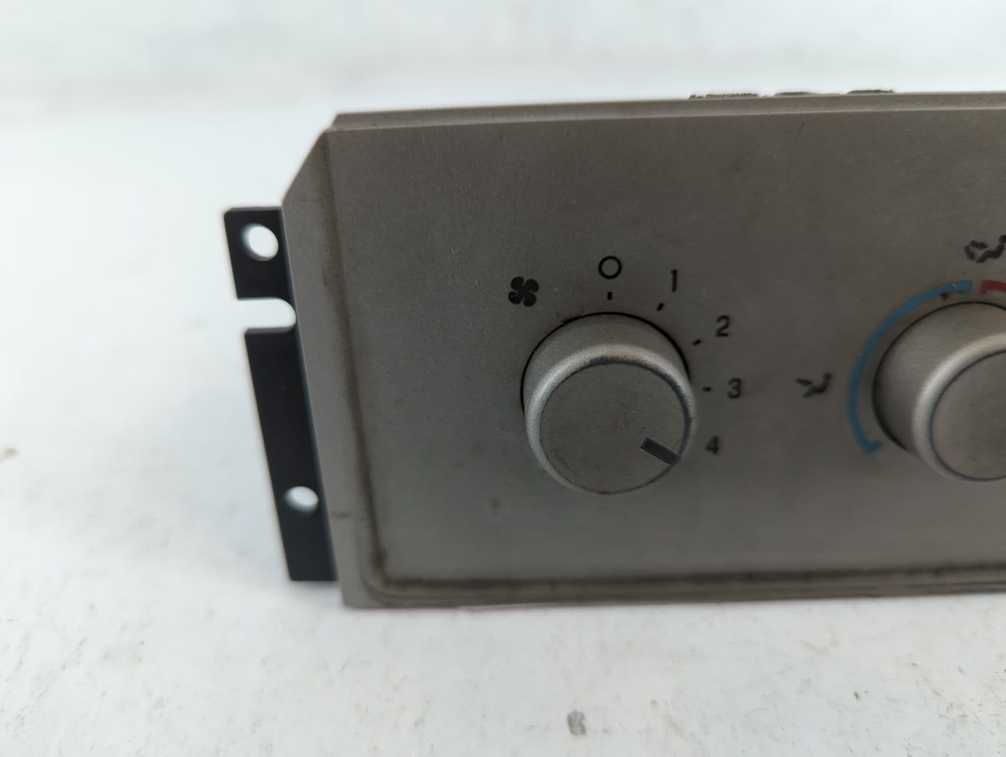 2008 Lincoln Navigator Climate Control Module Temperature AC/Heater Replacement P/N:7L74-19980-AC Fits OEM Used Auto Parts - Oemusedautoparts1.com