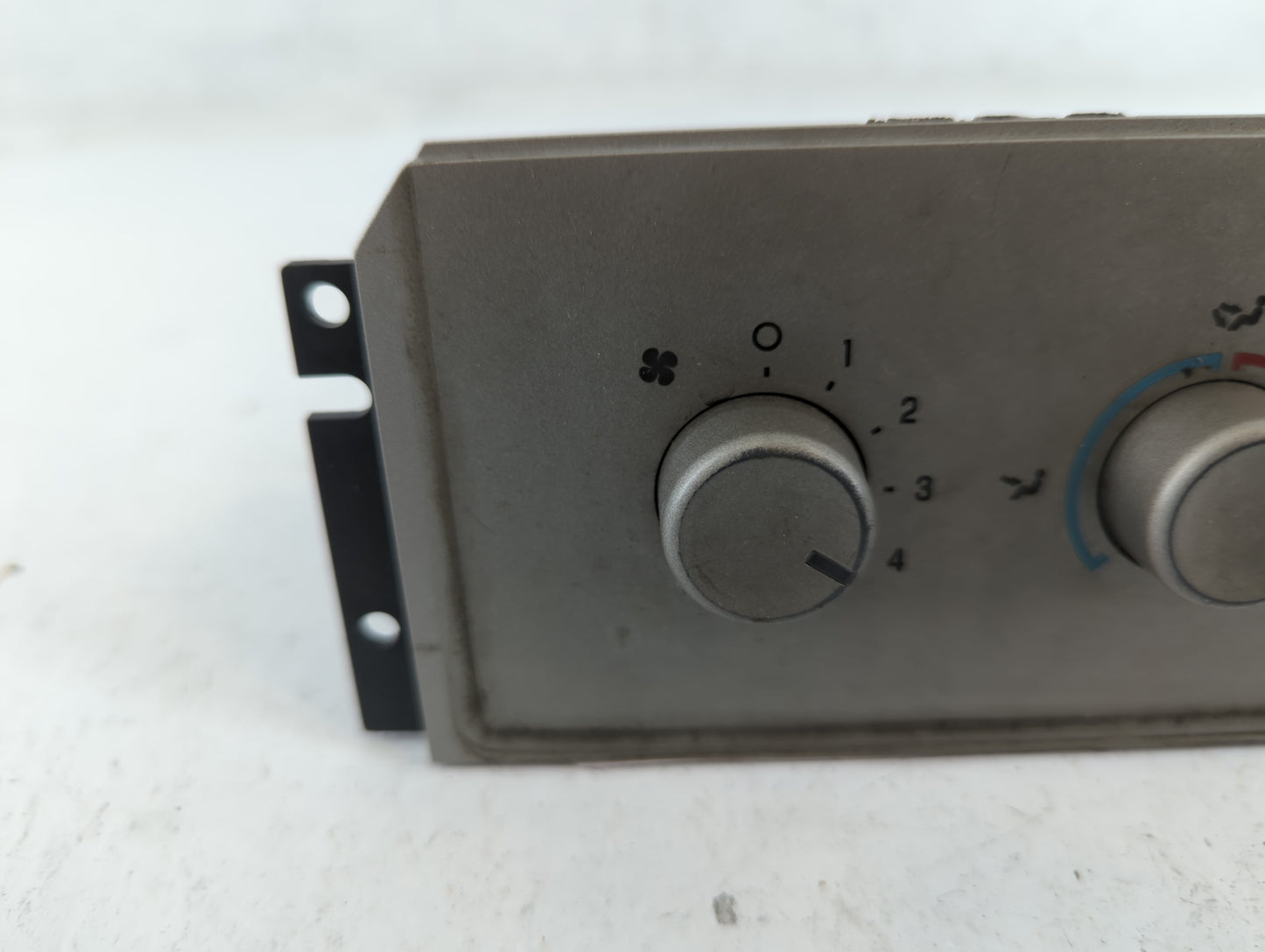 2008 Lincoln Navigator Climate Control Module Temperature AC/Heater Replacement P/N:7L74-19980-AC Fits OEM Used Auto Parts - Oemusedautoparts1.com