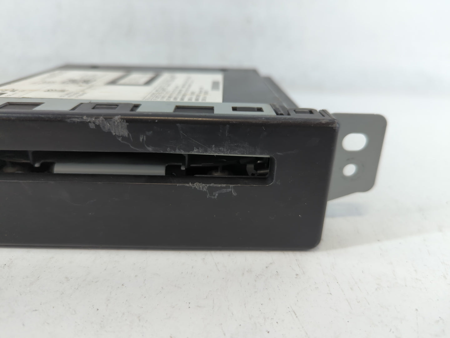2014 Chevrolet Silverado 1500 Radio AM FM Cd Player Receiver Replacement P/N:13590747 Fits Fits 2013 2015 OEM Used Auto Parts - Oemusedautoparts1.com