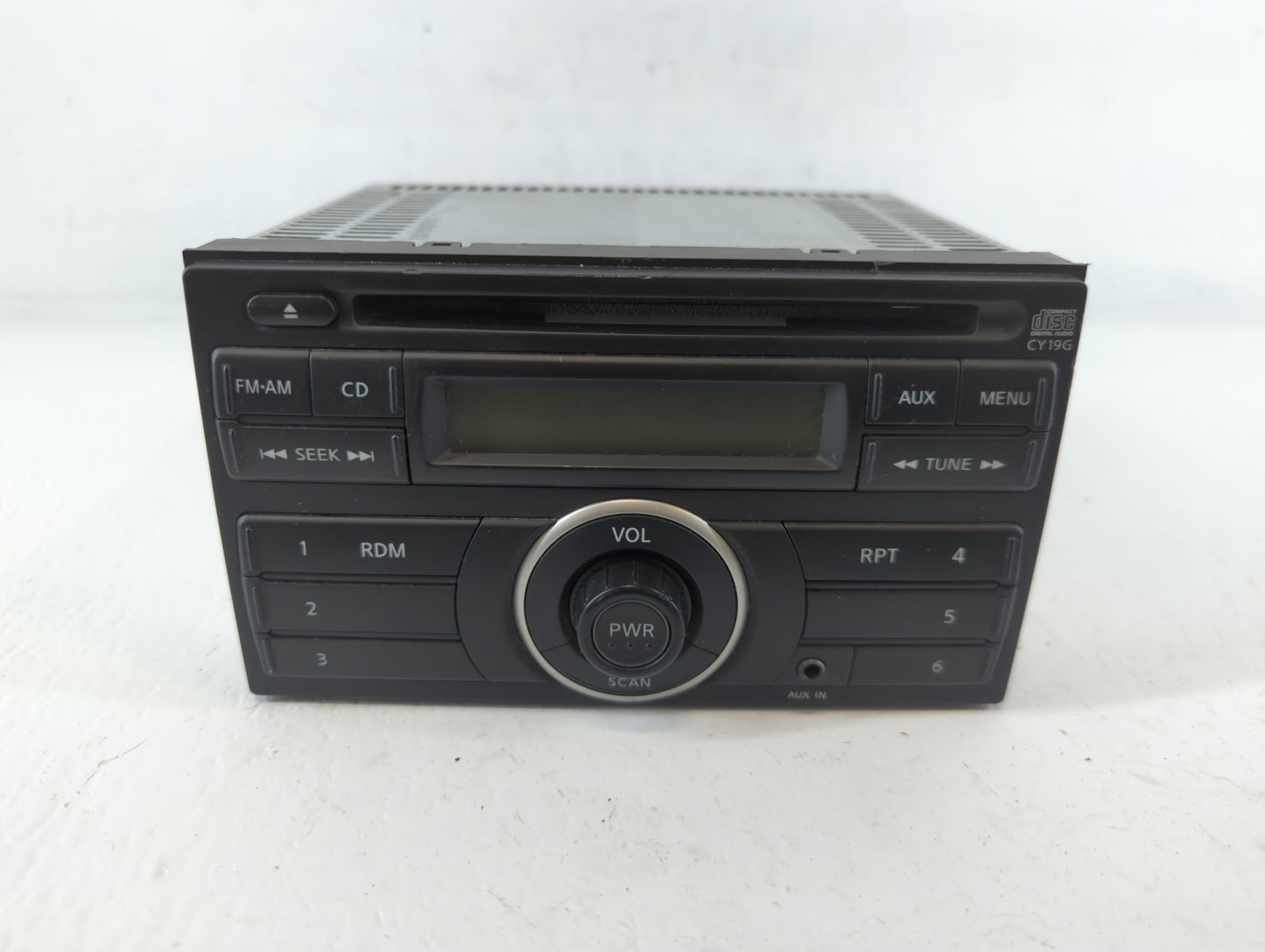 2012-2014 Nissan Versa Radio AM FM Cd Player Receiver Replacement Fits Fits 2012 2013 2014 OEM Used Auto Parts - Oemusedautoparts1.com