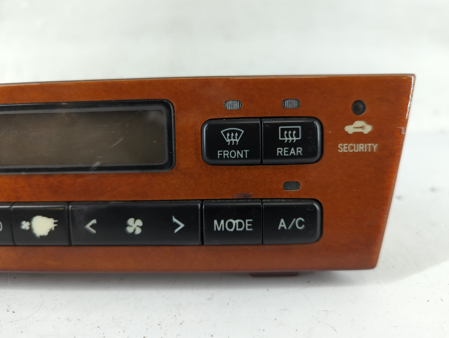 2000-2001 Lexus Es300 Climate Control Module Temperature AC/Heater Replacement P/N:55900-33430 Fits Fits 2000 2001 OEM Used Auto Parts - Oemusedautoparts1.com