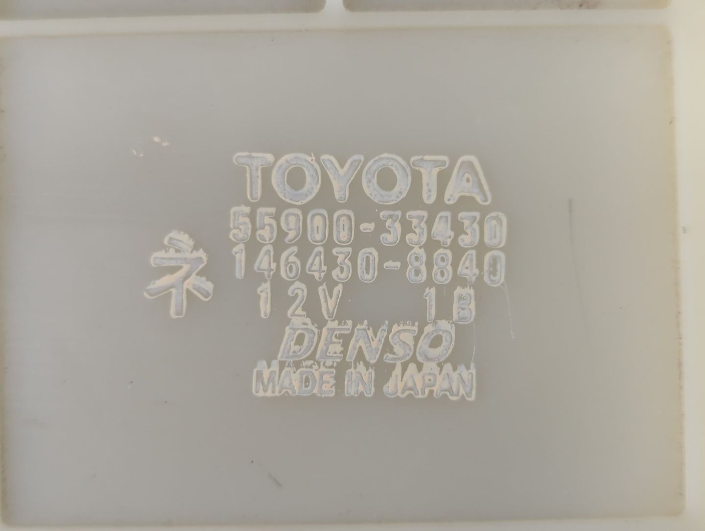 2000-2001 Lexus Es300 Climate Control Module Temperature AC/Heater Replacement P/N:55900-33430 Fits Fits 2000 2001 OEM Used Auto Parts - Oemusedautoparts1.com