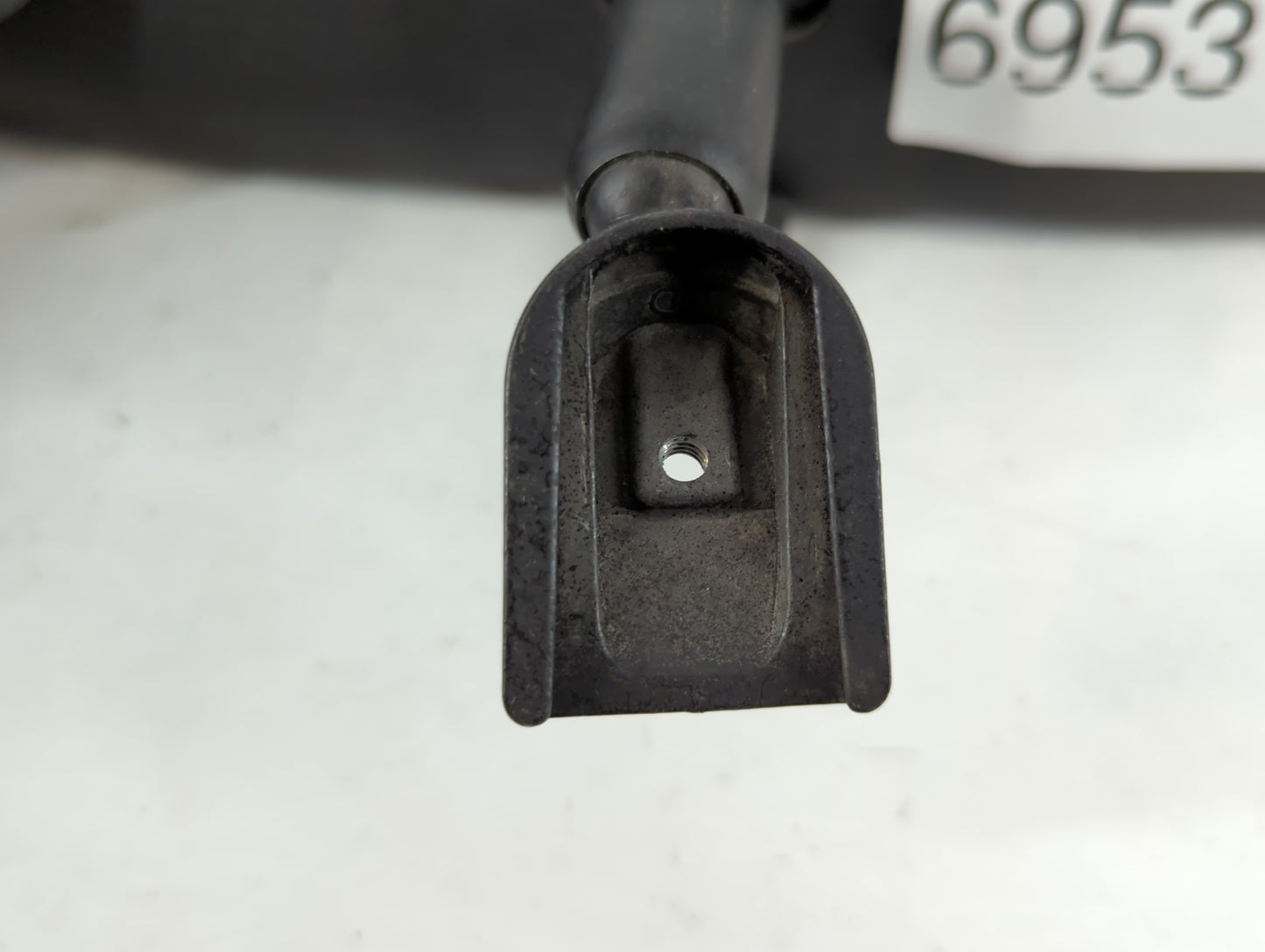 2005-2009 Chevrolet Uplander Interior Rear View Mirror Replacement OEM P/N:E8011083 Fits OEM Used Auto Parts - Oemusedautoparts1.com