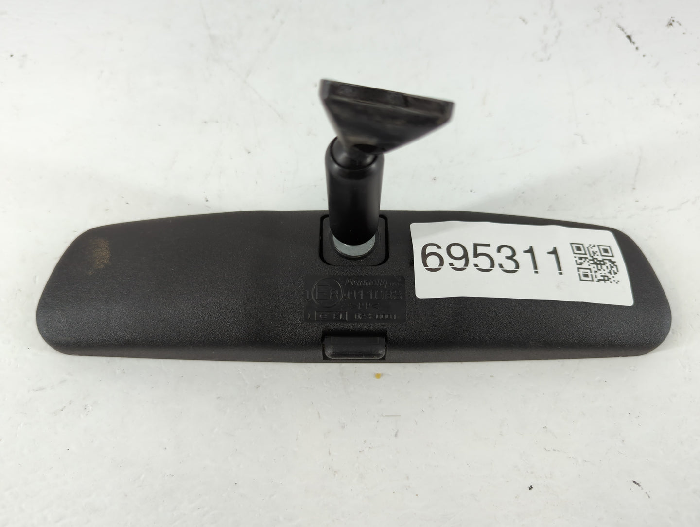 2005-2009 Chevrolet Uplander Interior Rear View Mirror Replacement OEM P/N:E8011083 Fits OEM Used Auto Parts - Oemusedautoparts1.com