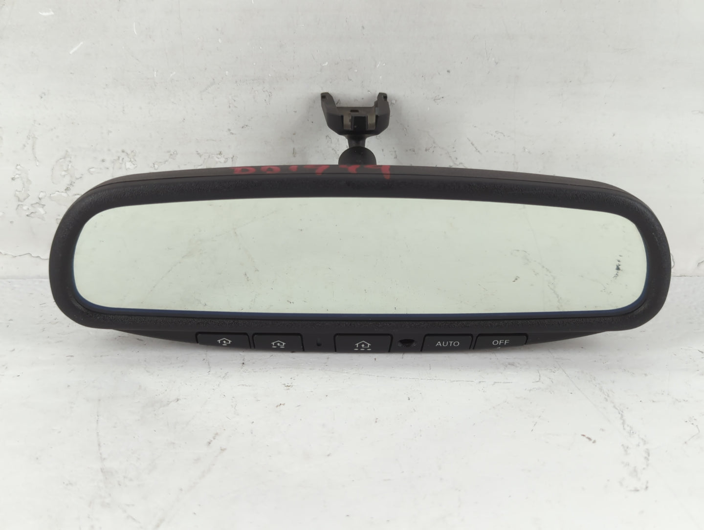 2004 Nissan Quest Interior Rear View Mirror Replacement OEM P/N:E11015633 Fits OEM Used Auto Parts - Oemusedautoparts1.com