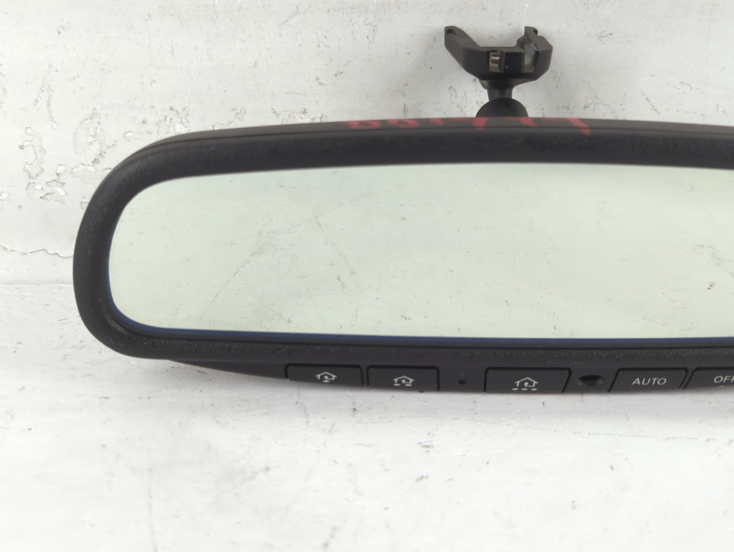 2004 Nissan Quest Interior Rear View Mirror Replacement OEM P/N:E11015633 Fits OEM Used Auto Parts - Oemusedautoparts1.com