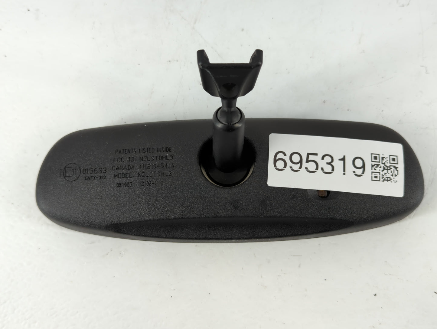 2004 Nissan Quest Interior Rear View Mirror Replacement OEM P/N:E11015633 Fits OEM Used Auto Parts - Oemusedautoparts1.com