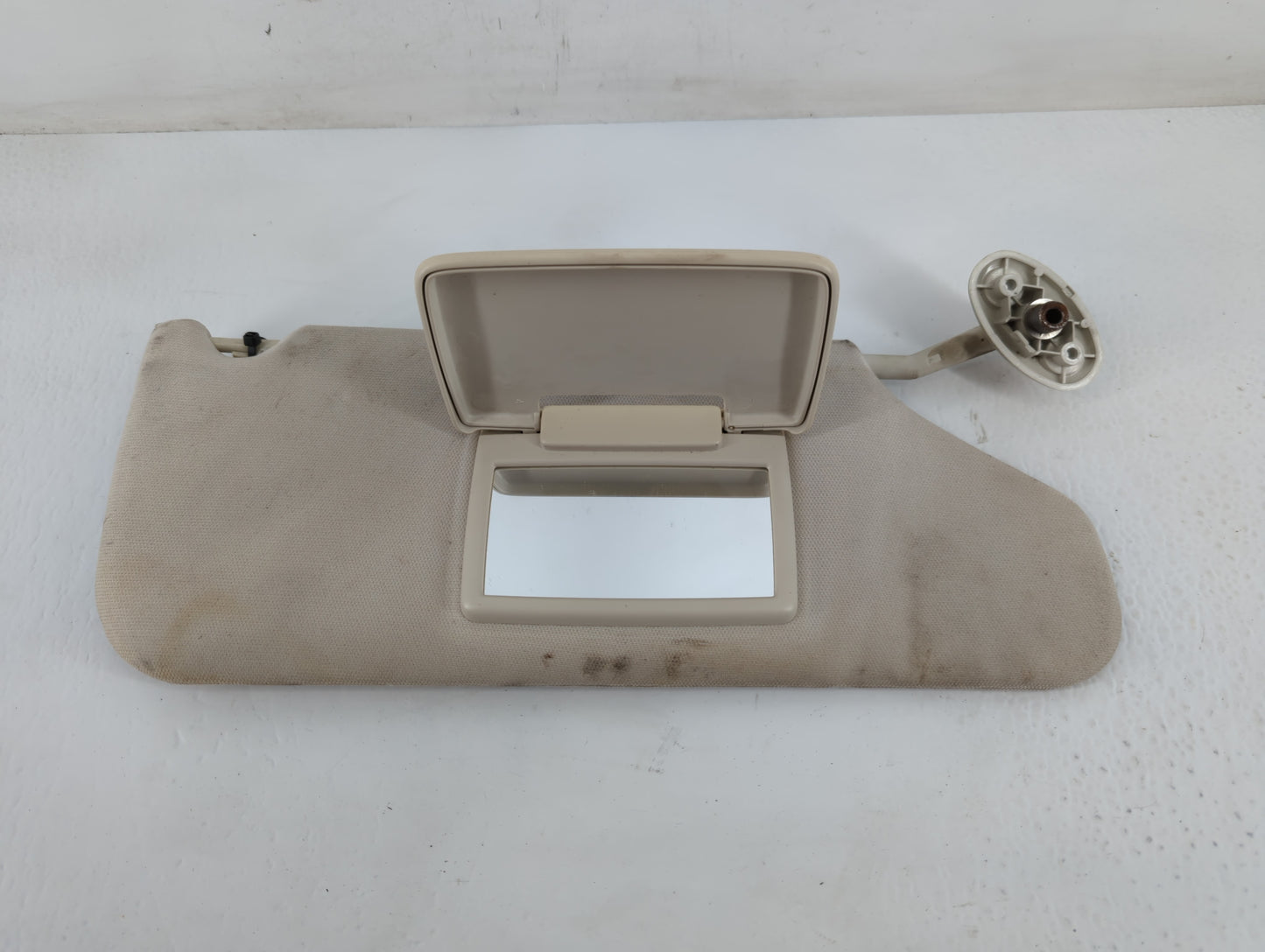 2008-2010 Dodge Avenger Sun Visor Shade Replacement Passenger Right Mirror Fits Fits 2008 2009 2010 OEM Used Auto Parts - Oemusedautoparts1.com