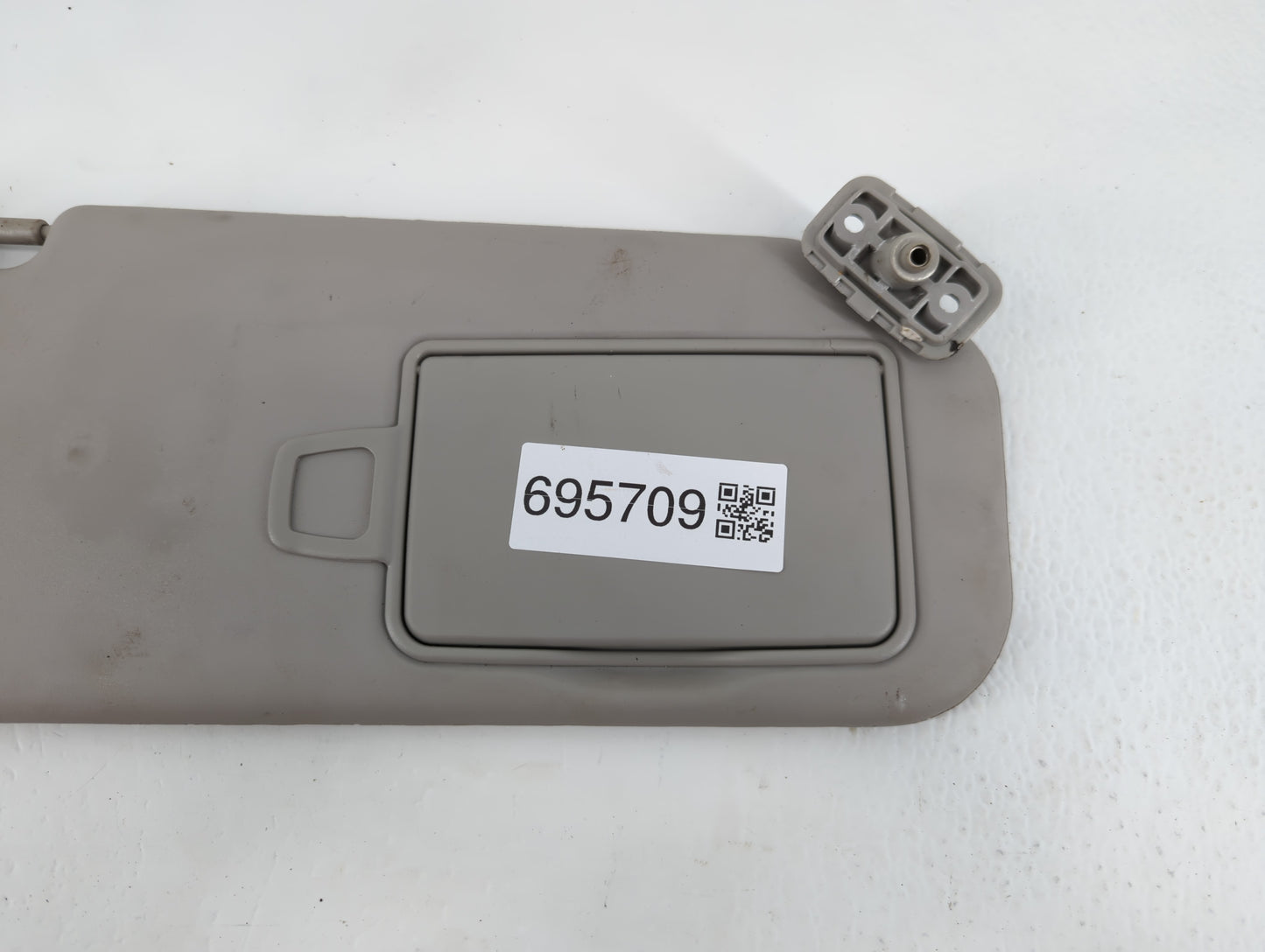 2010-2013 Kia Soul Sun Visor Shade Replacement Passenger Right Mirror Fits Fits 2010 2011 2012 2013 OEM Used Auto Parts - Oemusedautoparts1.com