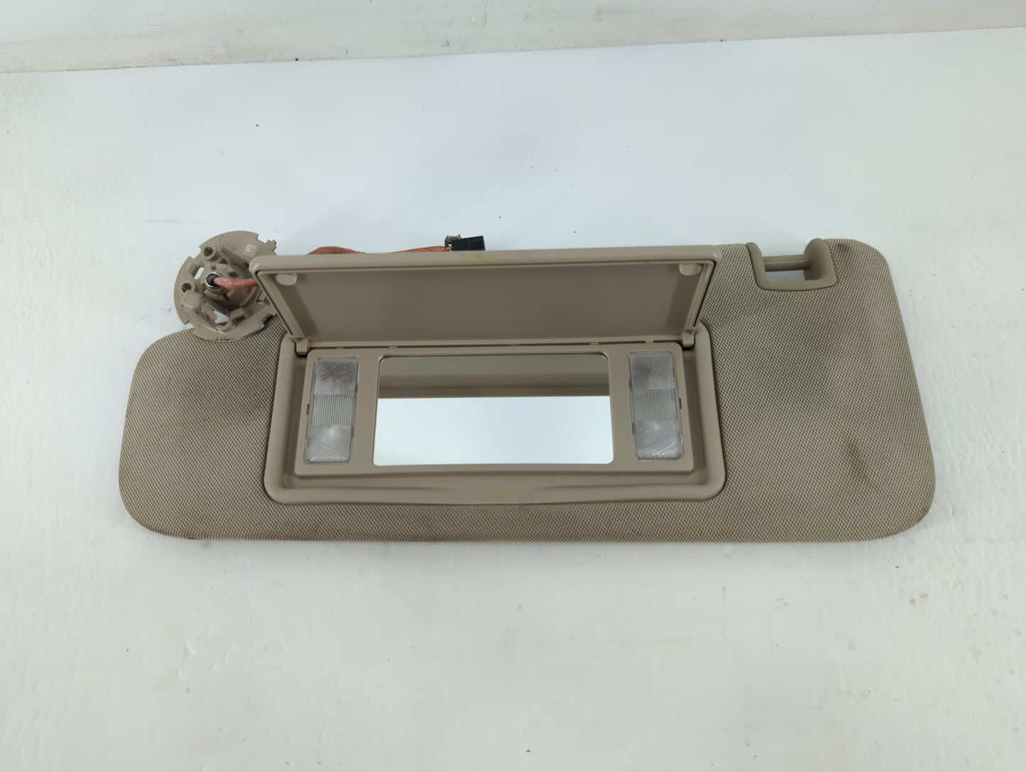 2013-2019 Cadillac Xts Sun Visor Shade Replacement Driver Left Mirror Fits Fits 2013 2014 2015 2016 2017 2018 2019 OEM Used Auto Parts - Oemusedautoparts1.com