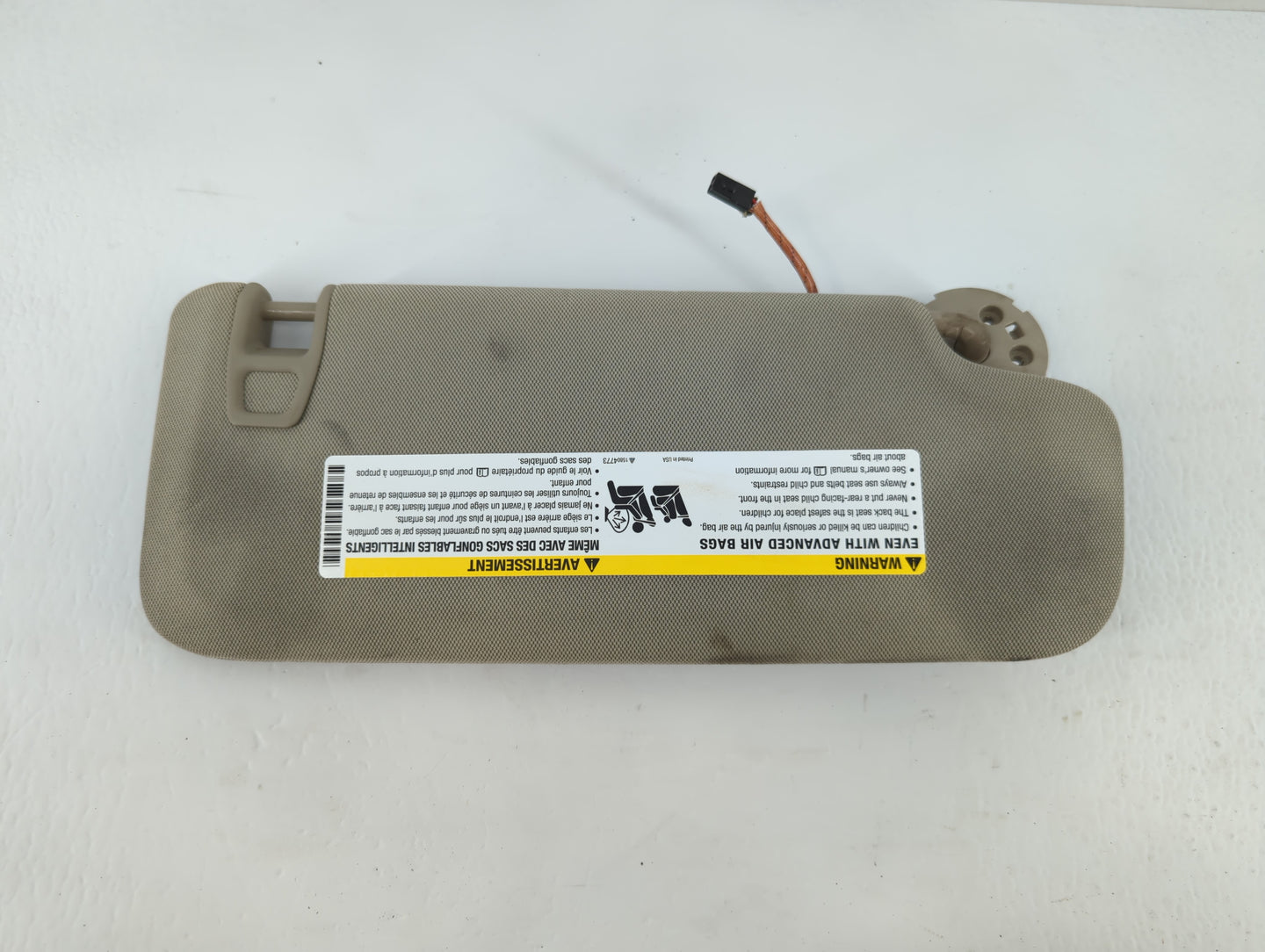 2013-2019 Cadillac Xts Sun Visor Shade Replacement Driver Left Mirror Fits Fits 2013 2014 2015 2016 2017 2018 2019 OEM Used Auto Parts - Oemusedautoparts1.com