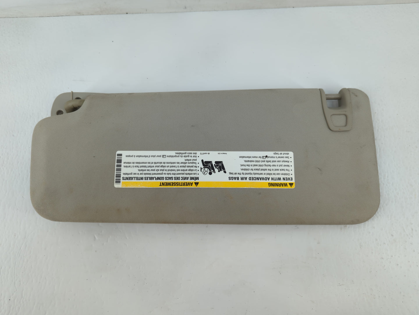 2007 Chevrolet Avalanche 1500 Sun Visor Shade Replacement Passenger Right Mirror Fits Fits 2008 2009 2010 2011 2012 2013 2014 OEM Used Auto Parts - Oemusedautoparts1.com