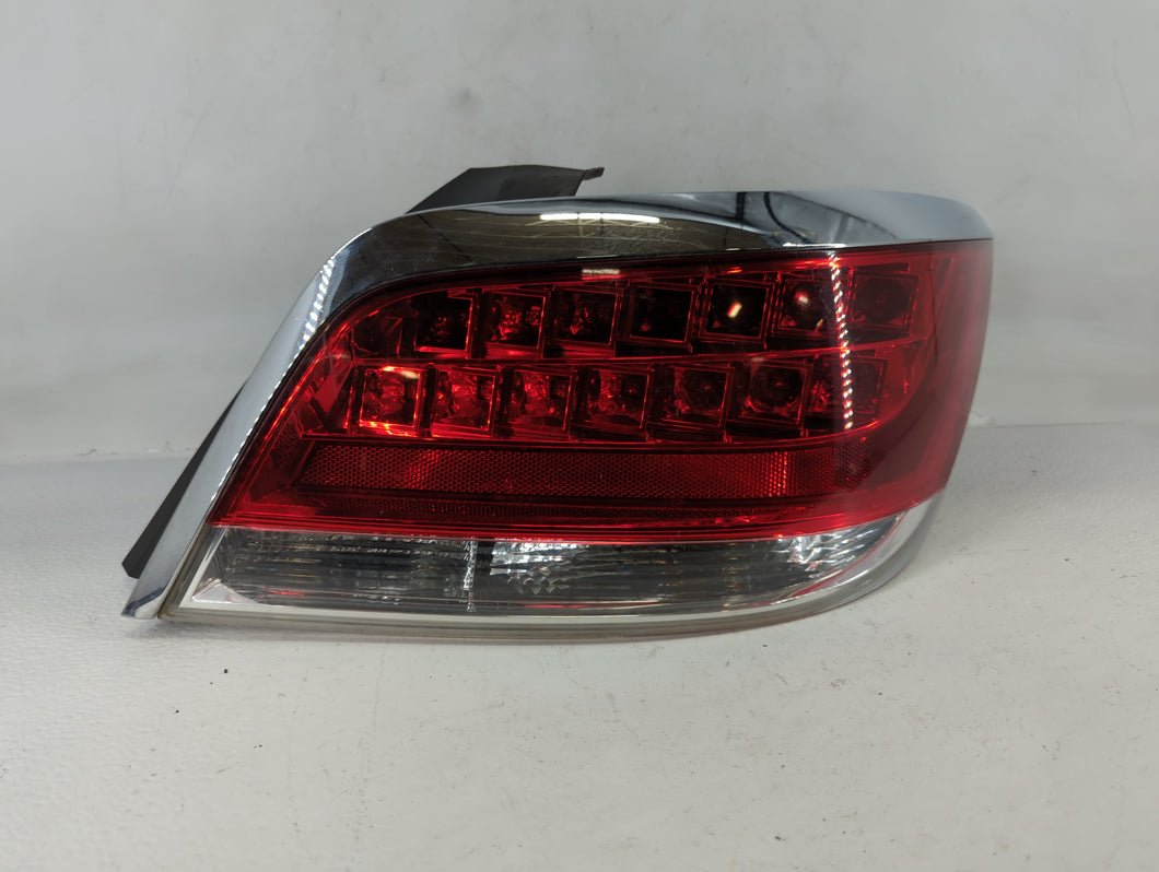 2010-2013 Buick Lacrosse Tail Light Assembly Passenger Right OEM P/N:22891782 Fits Fits 2010 2011 2012 2013 OEM Used Auto Parts