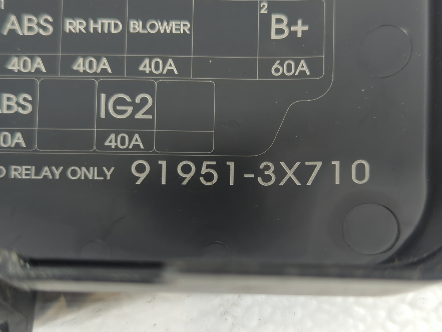 2014-2016 Hyundai Elantra Fusebox Fuse Box Panel Relay Module P/N:91951-3X710 Fits Fits 2014 2015 2016 OEM Used Auto Parts - Oemusedautoparts1.com