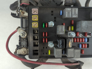 2004-2005 Chevrolet Trailblazer Ext Fusebox Fuse Box Panel Relay Module P/N:2113-1931 Fits Fits 2004 2005 OEM Used Auto Parts