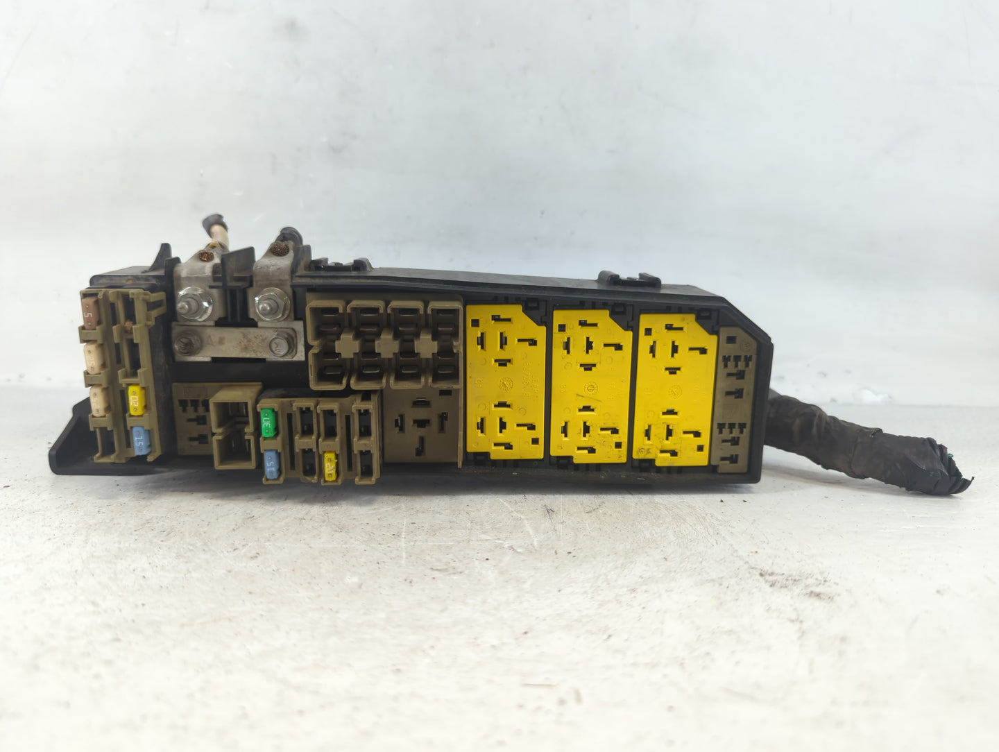 2005-2007 Mercury Mariner Fusebox Fuse Box Panel Relay Module Fits Fits 2005 2006 2007 OEM Used Auto Parts - Oemusedautoparts1.com