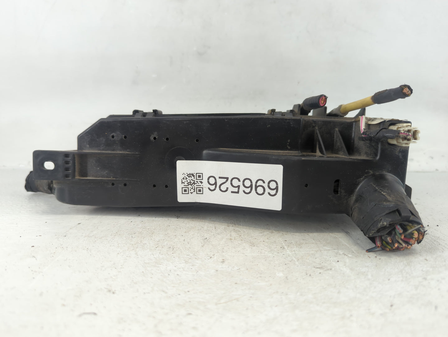 2005-2007 Mercury Mariner Fusebox Fuse Box Panel Relay Module Fits Fits 2005 2006 2007 OEM Used Auto Parts - Oemusedautoparts1.com