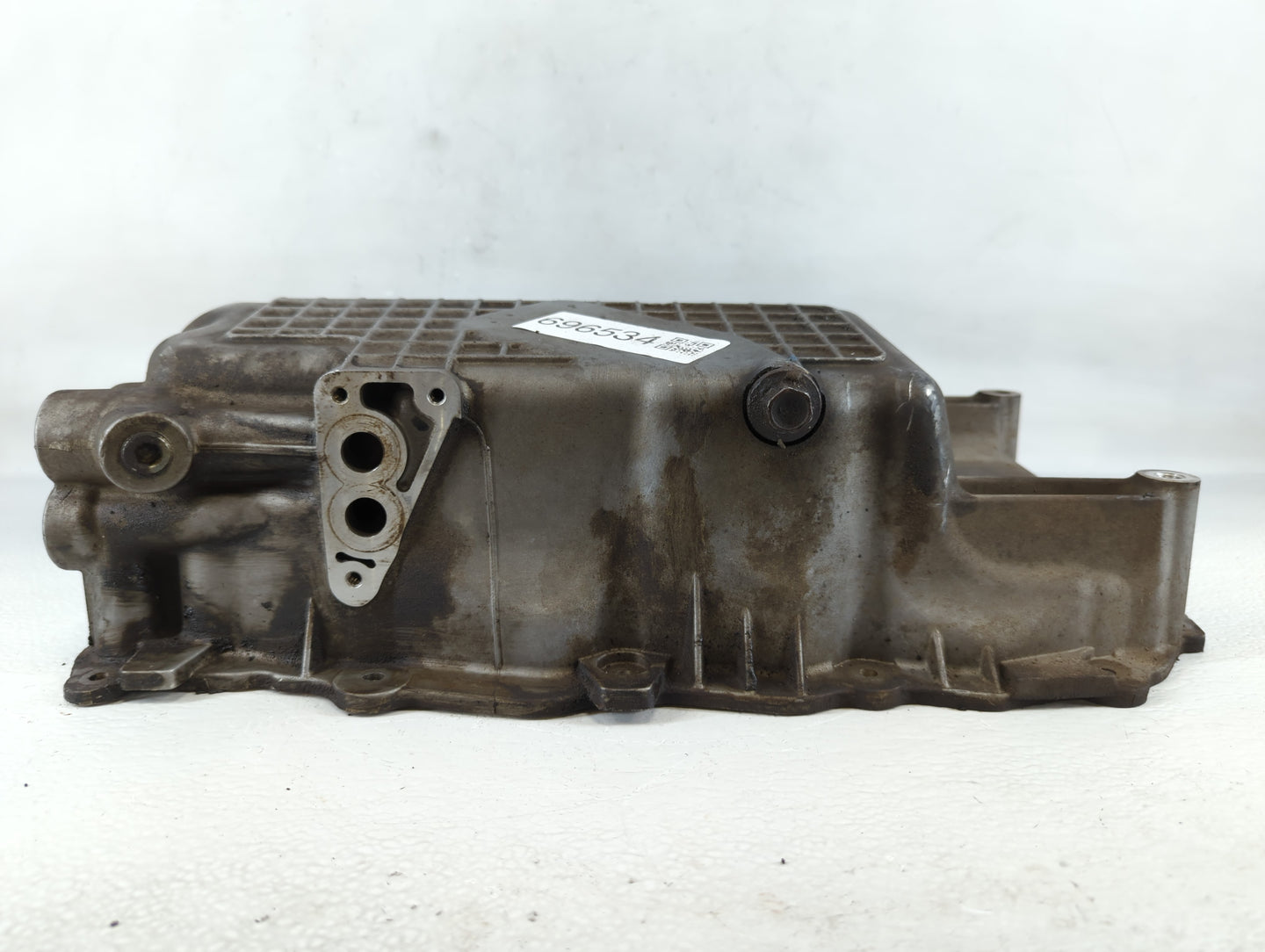 2003-2010 Chrysler Pt Cruiser Engine Oil Pan P/N:04884387AE Fits Fits 2003 2004 2005 2006 2007 2008 2009 2010 OEM Used Auto Parts - Oemusedautoparts1.com