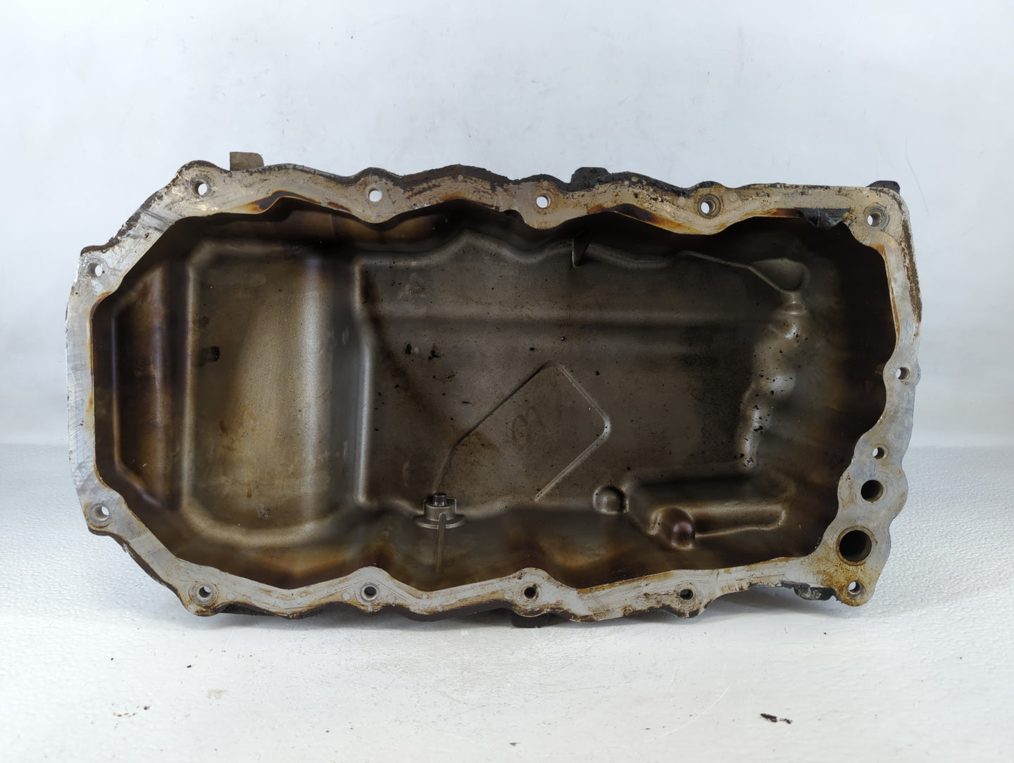 2003-2010 Chrysler Pt Cruiser Engine Oil Pan P/N:04884387AE Fits Fits 2003 2004 2005 2006 2007 2008 2009 2010 OEM Used Auto Parts - Oemusedautoparts1.com