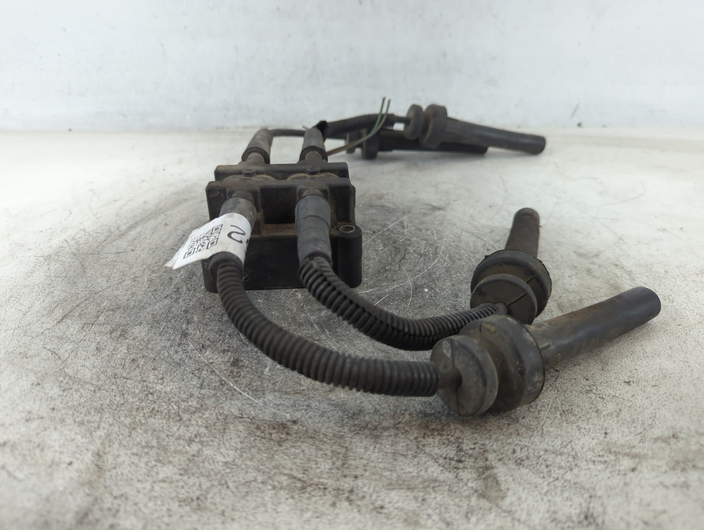 2004-2010 Chrysler Pt Cruiser Ignition Coil Igniter Pack - Oemusedautoparts1.com