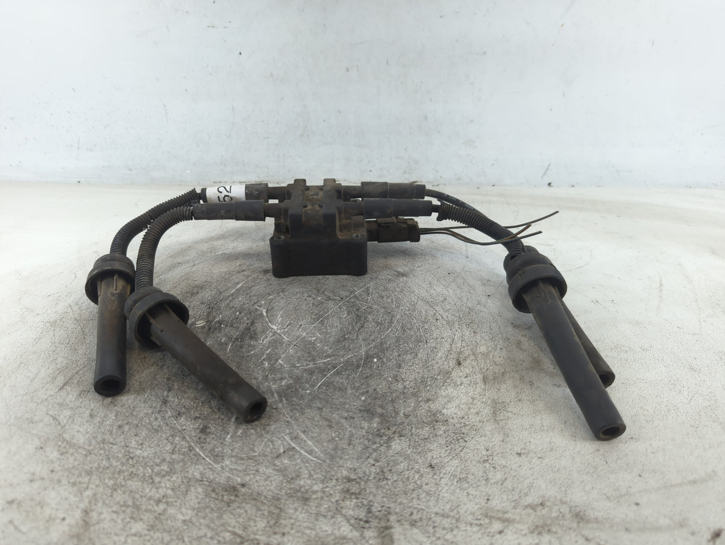 2004-2010 Chrysler Pt Cruiser Ignition Coil Igniter Pack - Oemusedautoparts1.com