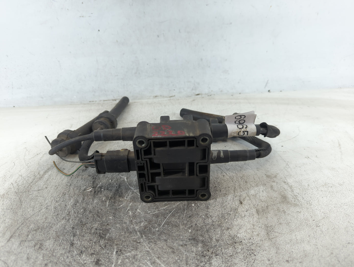 2004-2010 Chrysler Pt Cruiser Ignition Coil Igniter Pack - Oemusedautoparts1.com
