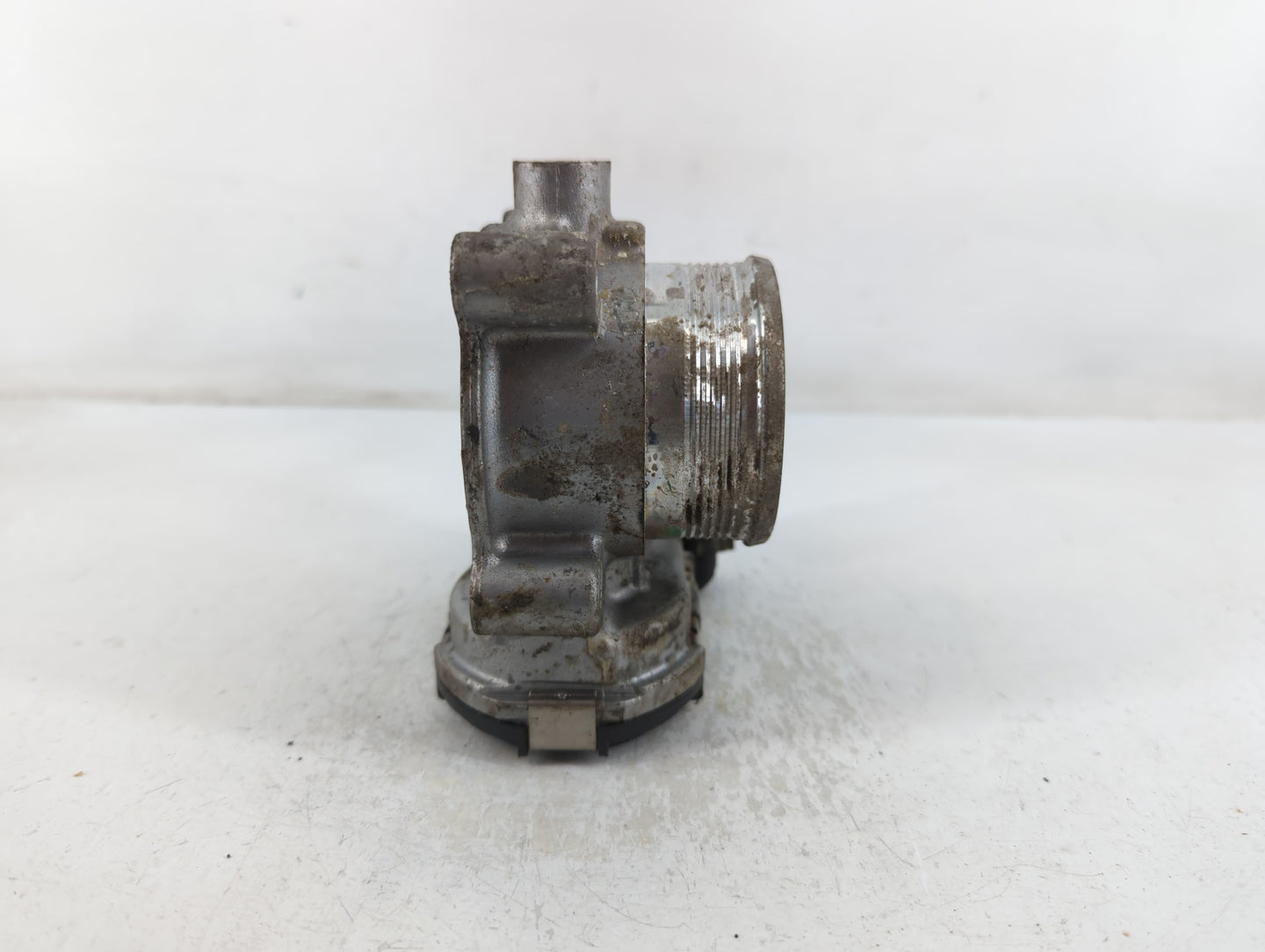 2015-2019 Lincoln Mkc Throttle Body P/N:DS7E-9F991-BB Fits Fits 2014 2015 2016 2017 2018 2019 2020 2021 2022 OEM Used Auto Parts - Oemusedautoparts1.com