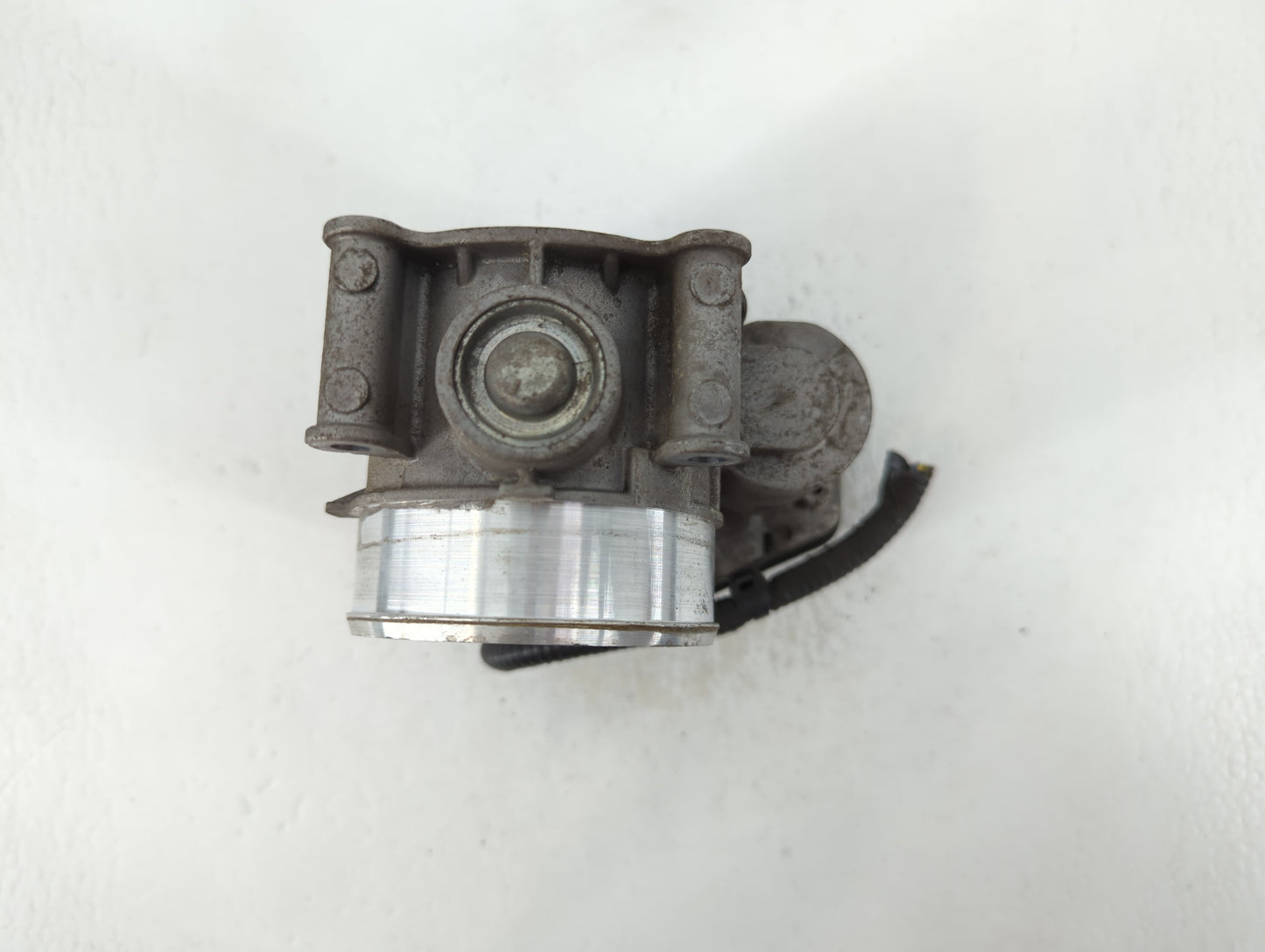 2011-2016 Ford F-150 Throttle Body P/N:G1120B-2185 Fits Fits 2011 2012 2013 2014 2015 2016 2017 2018 2019 OEM Used Auto Parts - Oemusedautoparts1.com