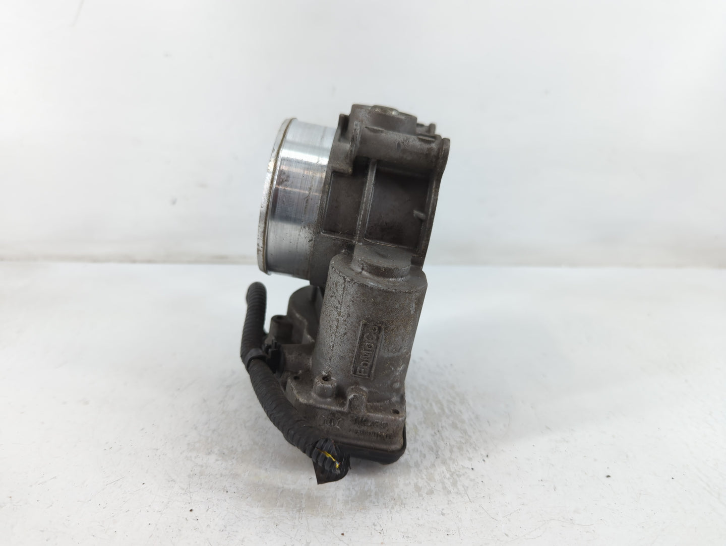 2011-2016 Ford F-150 Throttle Body P/N:G1120B-2185 Fits Fits 2011 2012 2013 2014 2015 2016 2017 2018 2019 OEM Used Auto Parts - Oemusedautoparts1.com