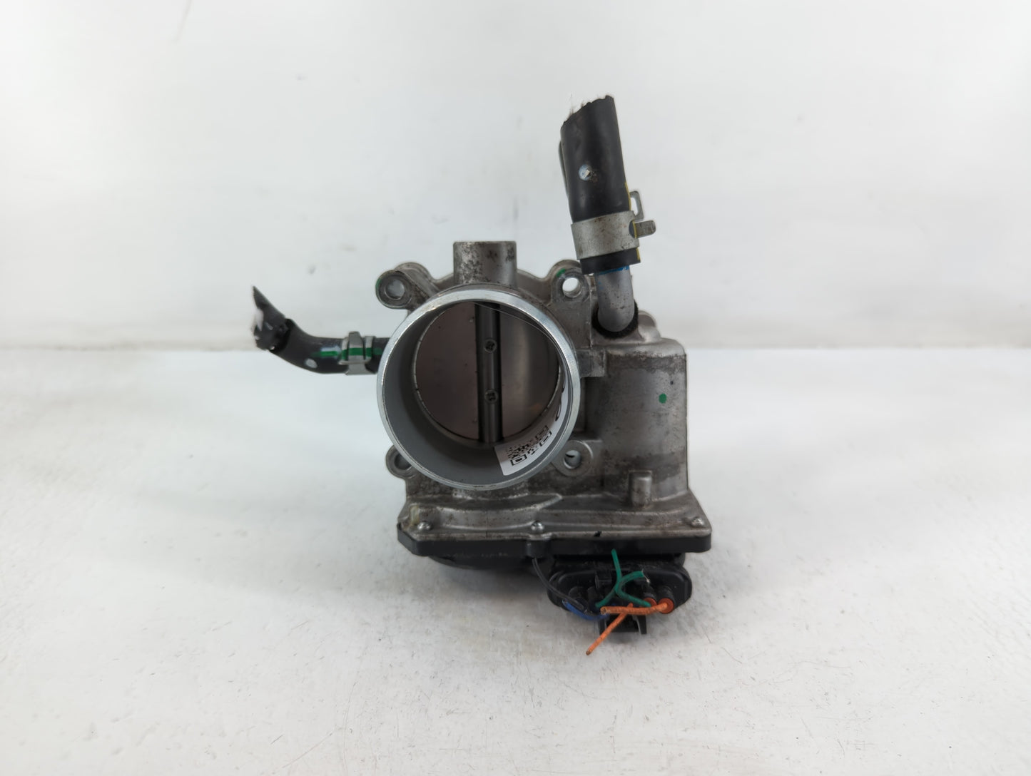 2017-2022 Kia Forte Throttle Body P/N:35100-2B340 Fits Fits 2015 2016 2017 2018 2019 2020 2021 2022 OEM Used Auto Parts - Oemusedautoparts1.com