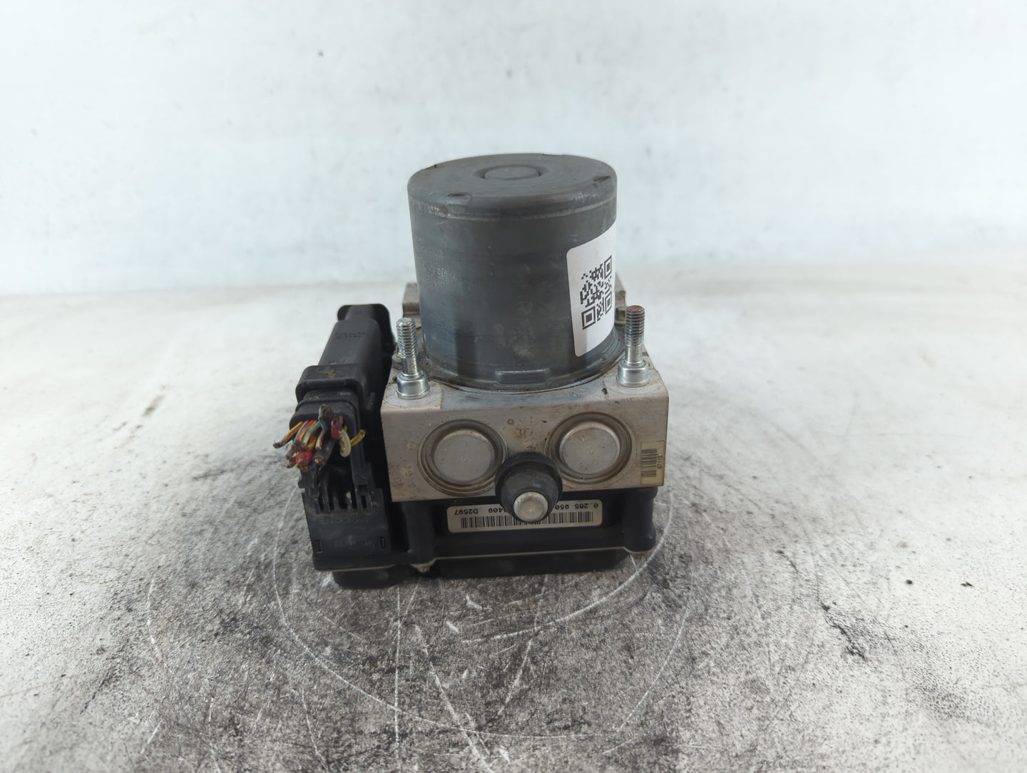 2007-2009 Mazda Cx-7 ABS Pump Control Module Replacement P/N:0 265 234 476 Fits Fits 2007 2008 2009 OEM Used Auto Parts - Oemusedautoparts1.com