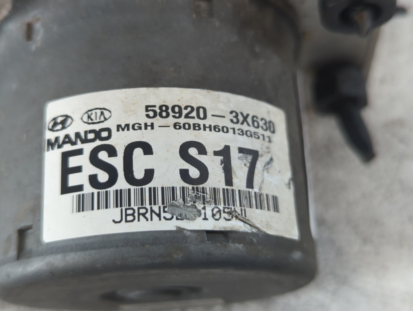 2014-2016 Hyundai Elantra ABS Pump Control Module Replacement P/N:58920-3X630 Fits Fits 2014 2015 2016 OEM Used Auto Parts - Oemusedautoparts1.com