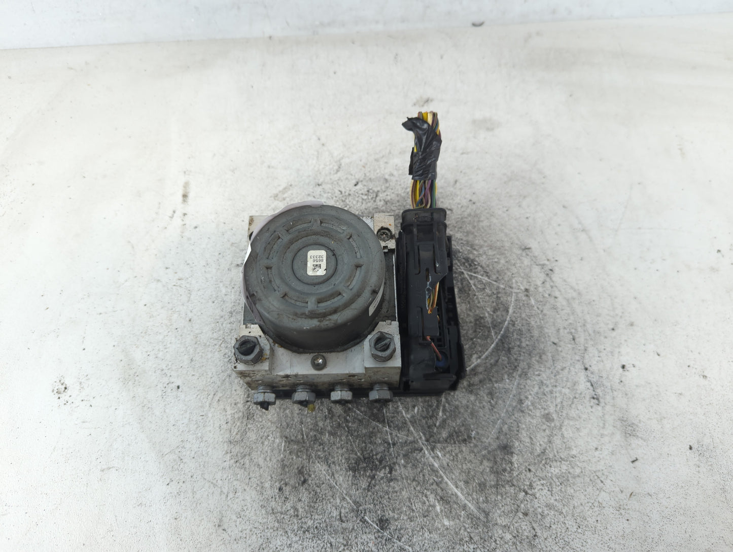 2014-2016 Ford Fusion ABS Pump Control Module Replacement P/N:DG9C-2C405-DF Fits Fits 2014 2015 2016 OEM Used Auto Parts - Oemusedautoparts1.com